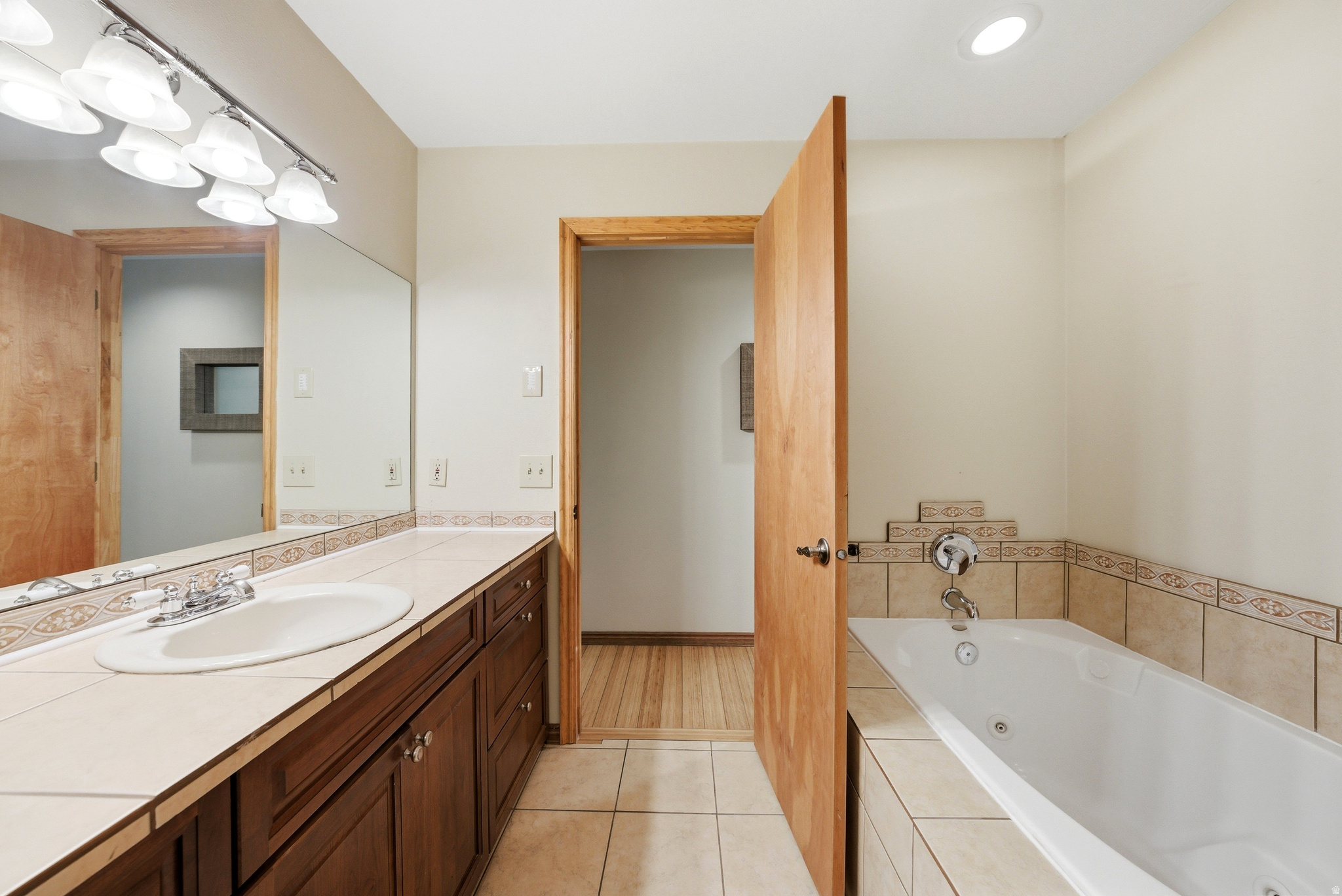 557 SADDLE VIEW WAY #17