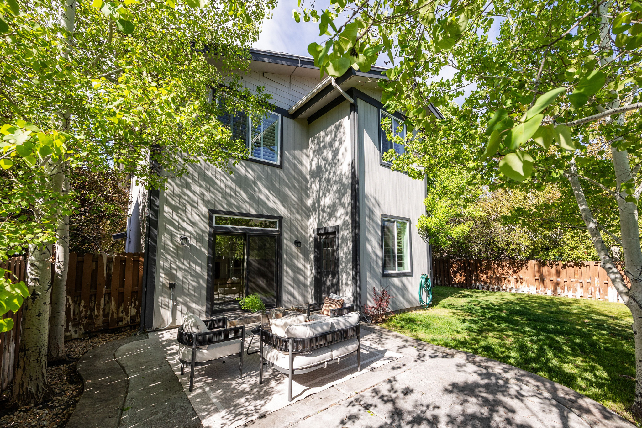 1080 OLD STONE HOUSE WAY