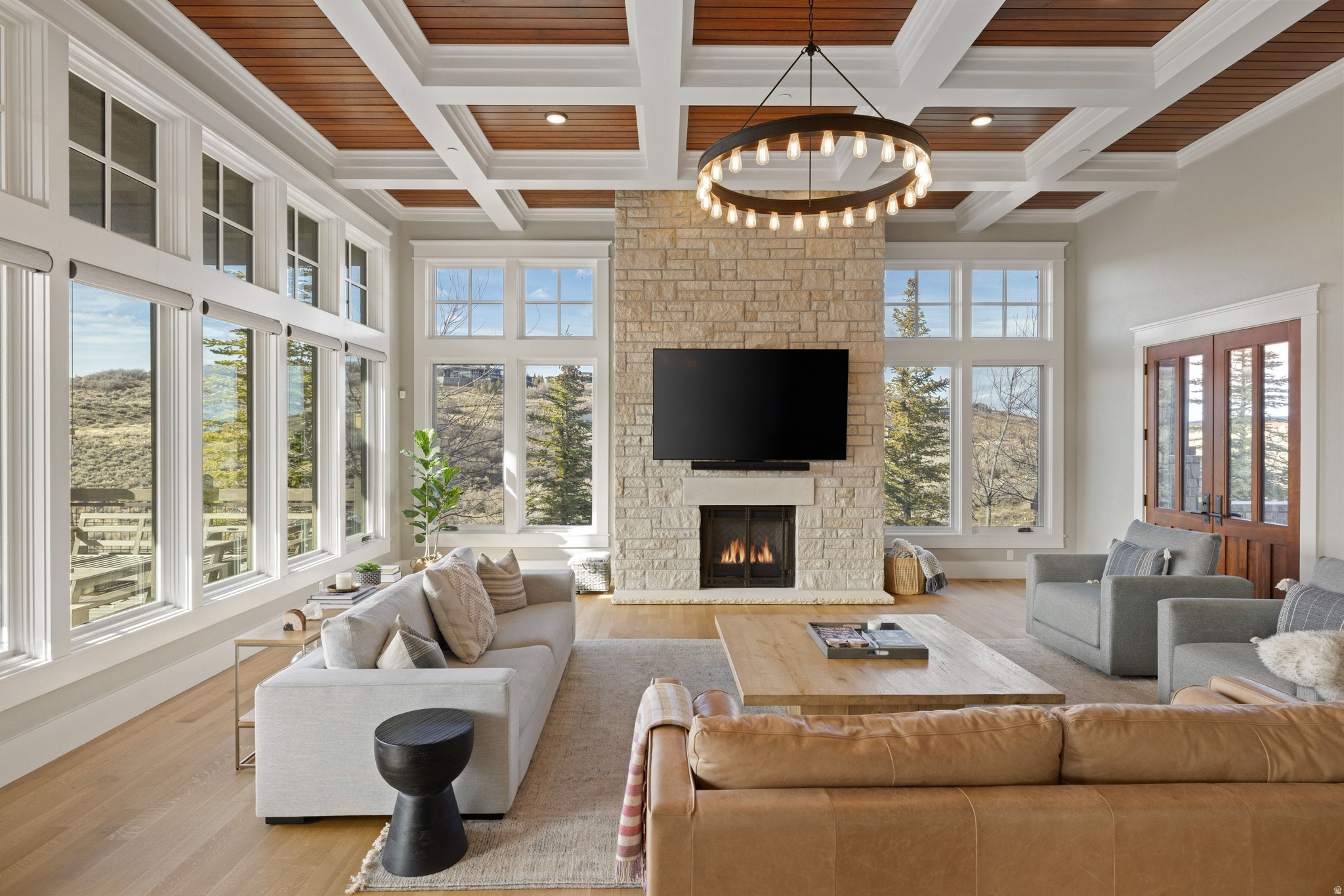 7667 N FIRE RING GLADE