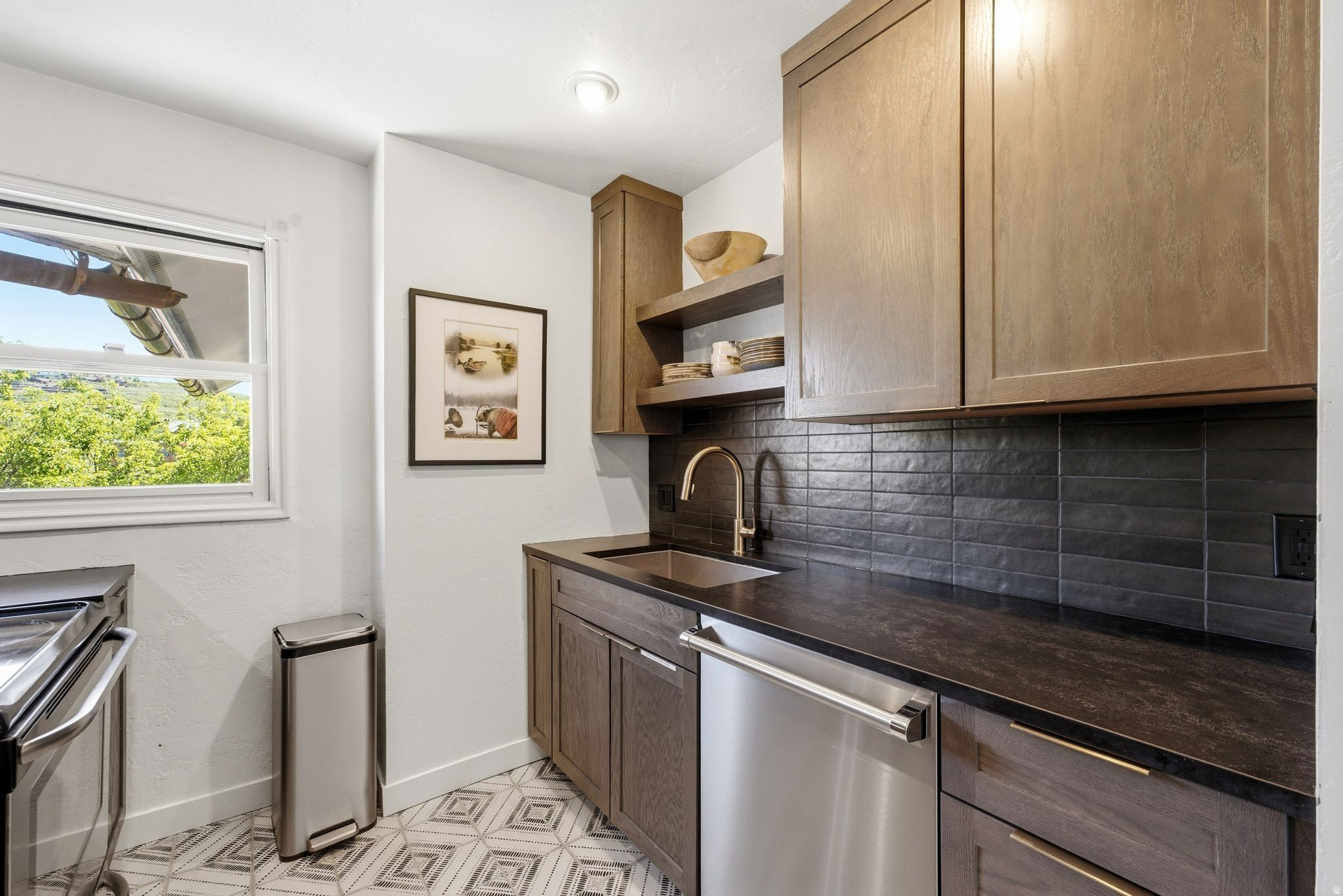 441 PARK AVE ##3