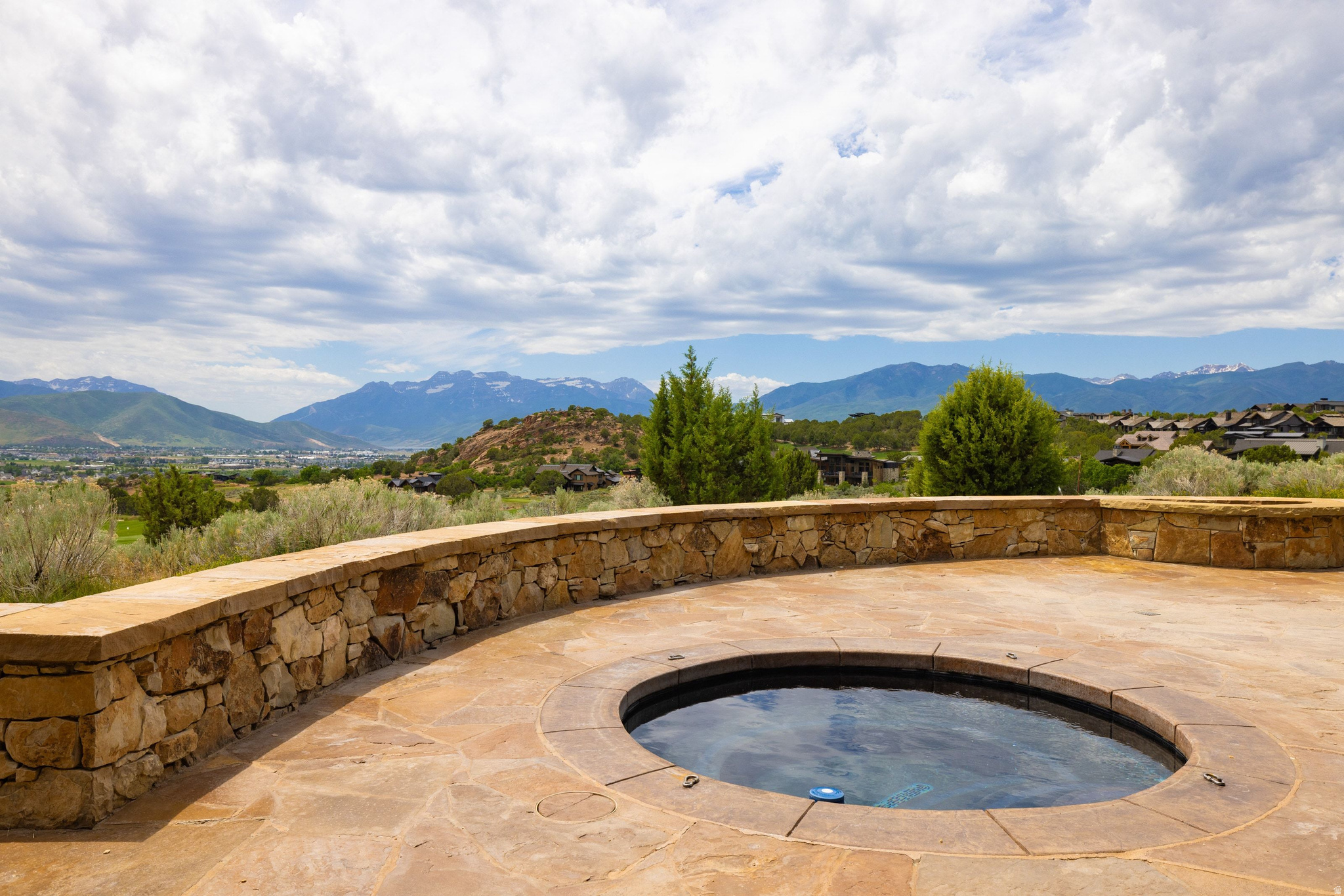 2910 E BROWN DUCK MTN CIR #107