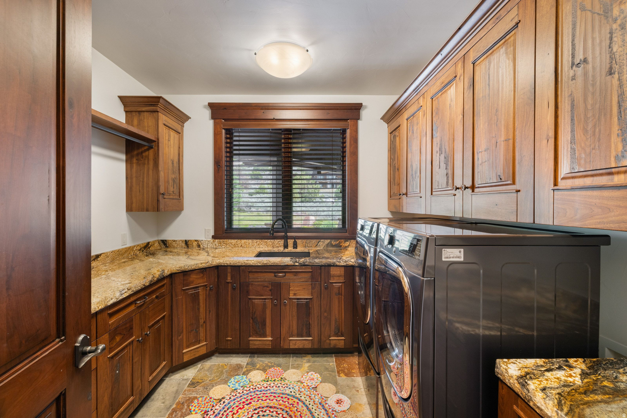 2910 E BROWN DUCK MTN CIR #107