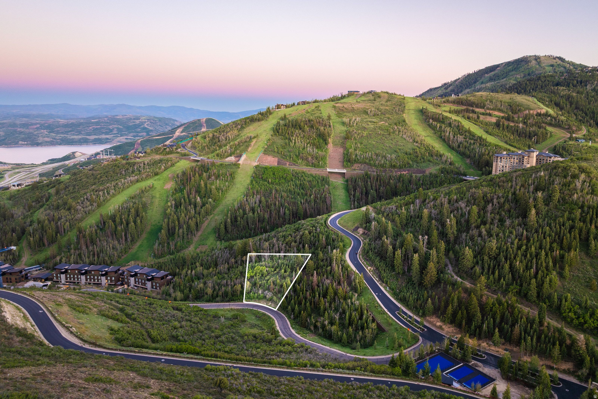 3591 W DEER HOLLOW RD Unit: 129