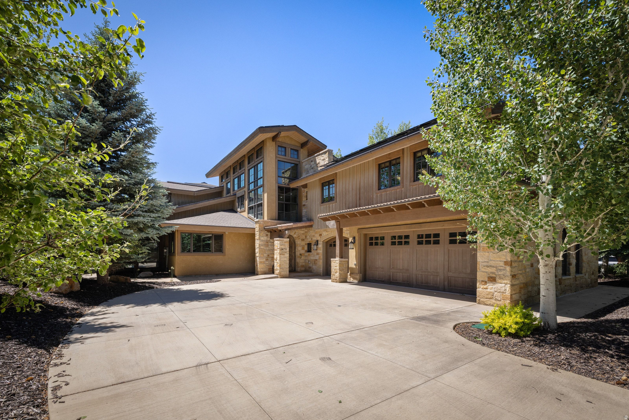 4891 LAST STAND DR