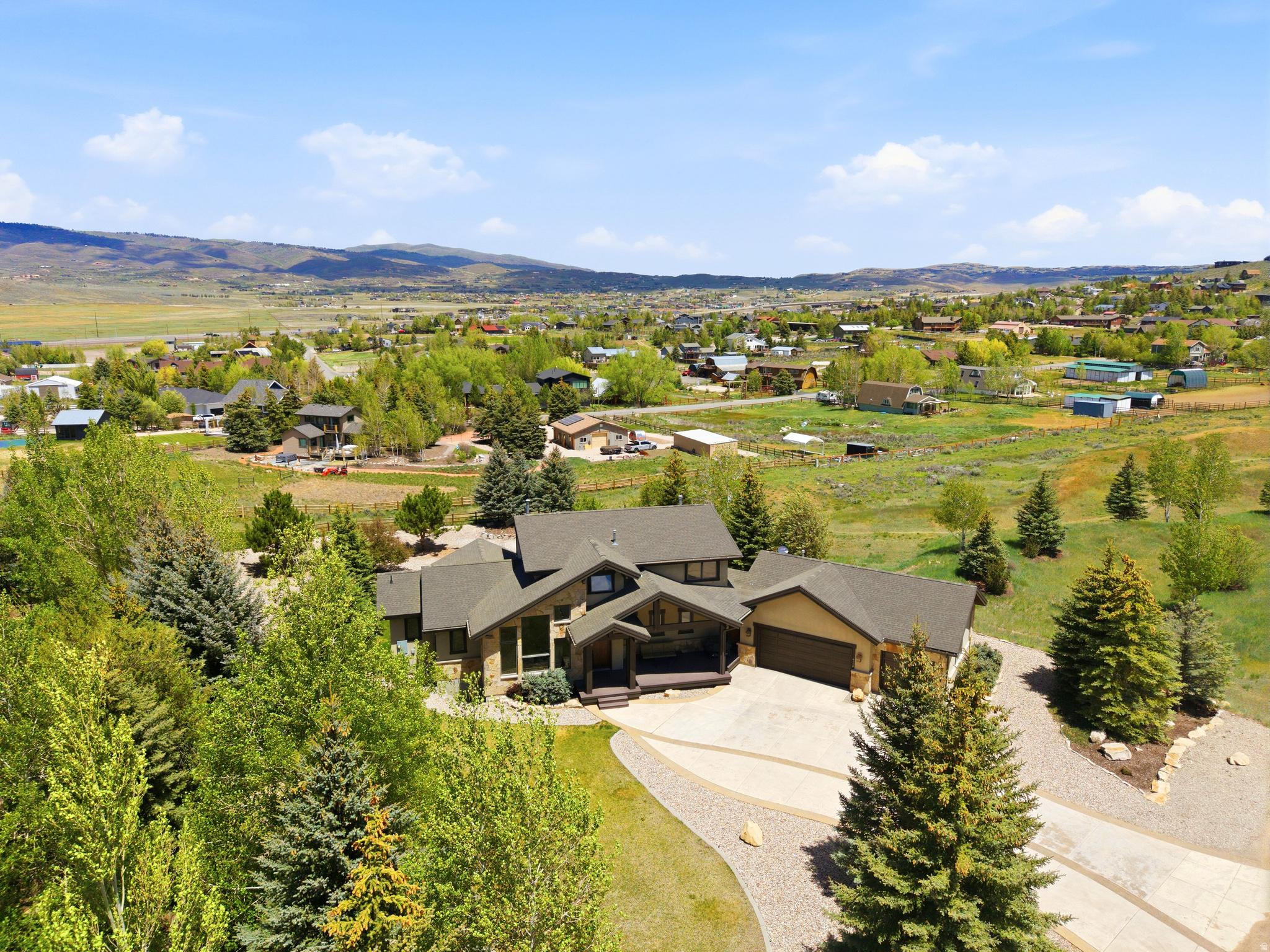6110 TRAILSIDE DR
