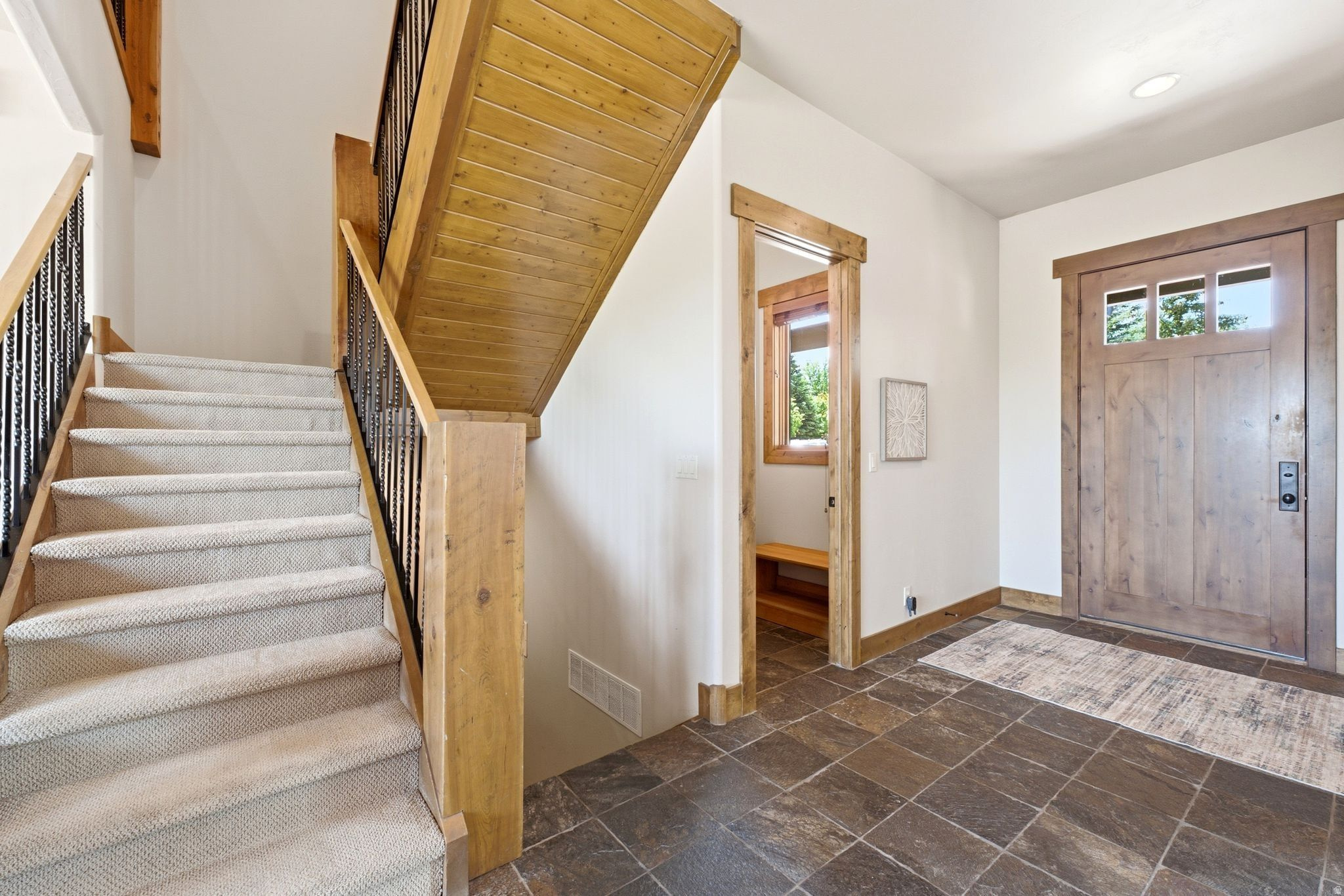 6110 TRAILSIDE DR