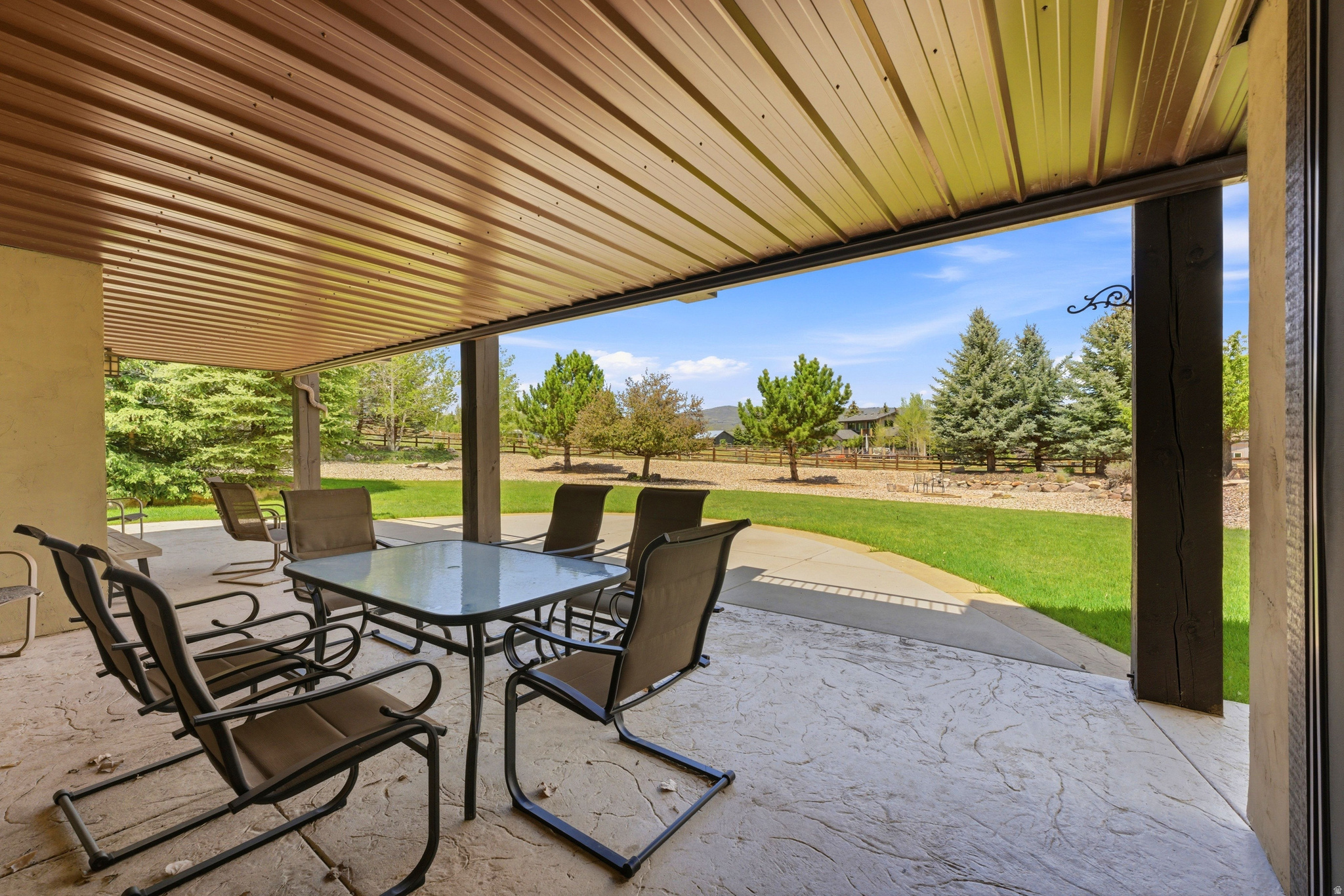 6110 TRAILSIDE DR