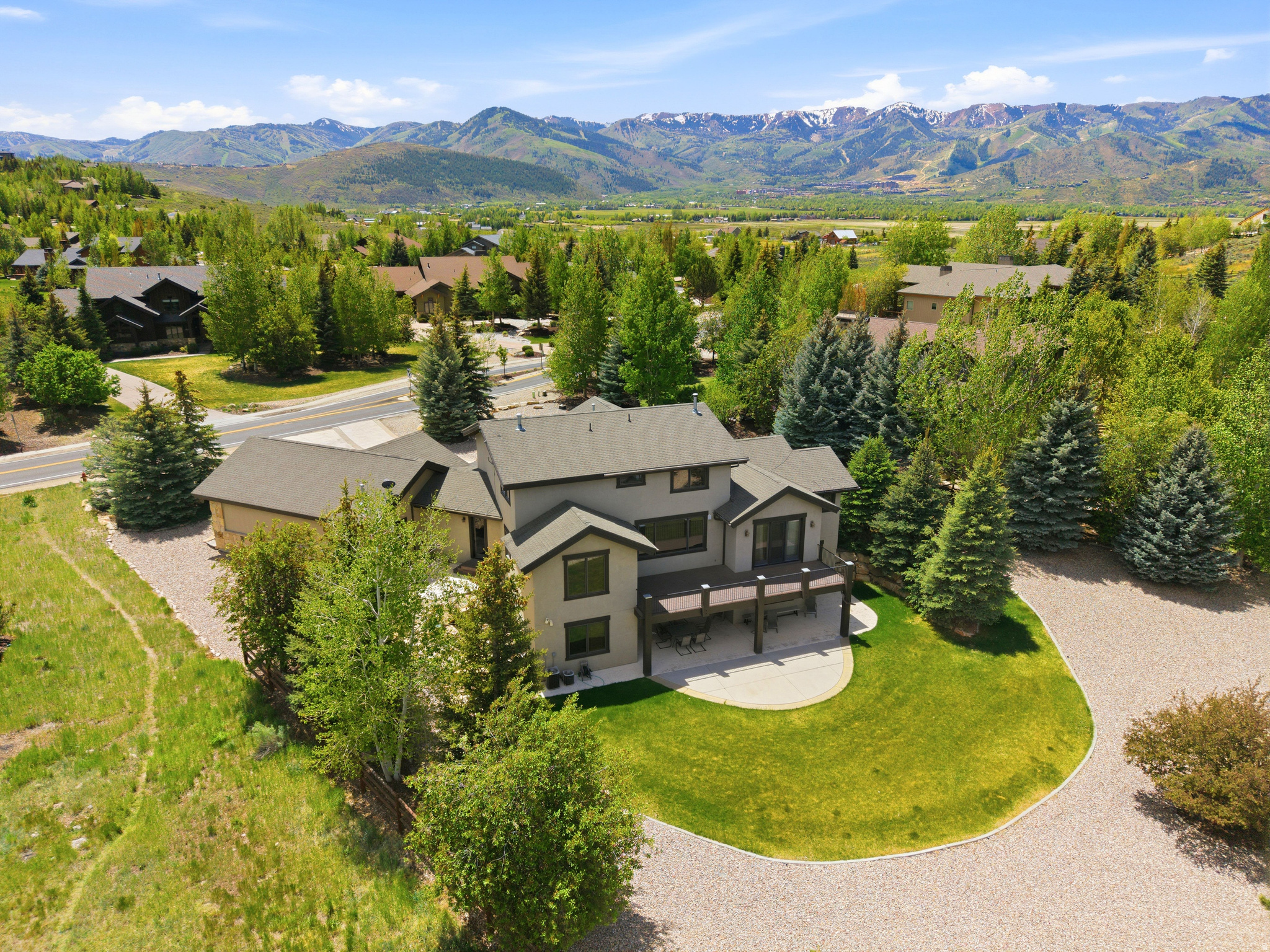 6110 TRAILSIDE DR
