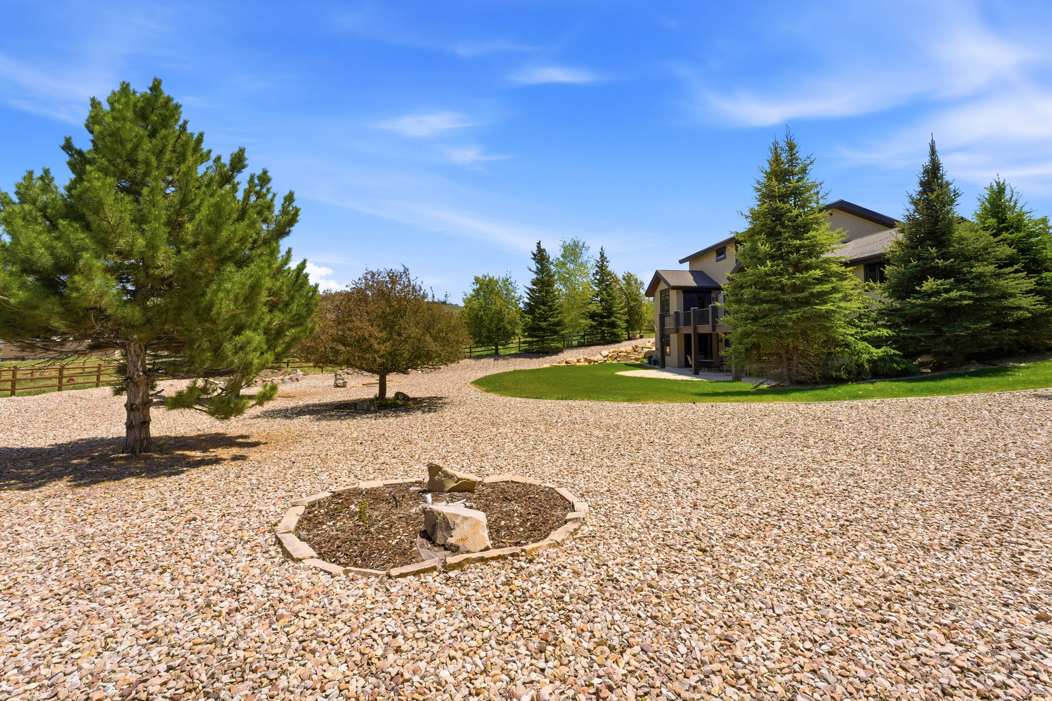 6110 TRAILSIDE DR