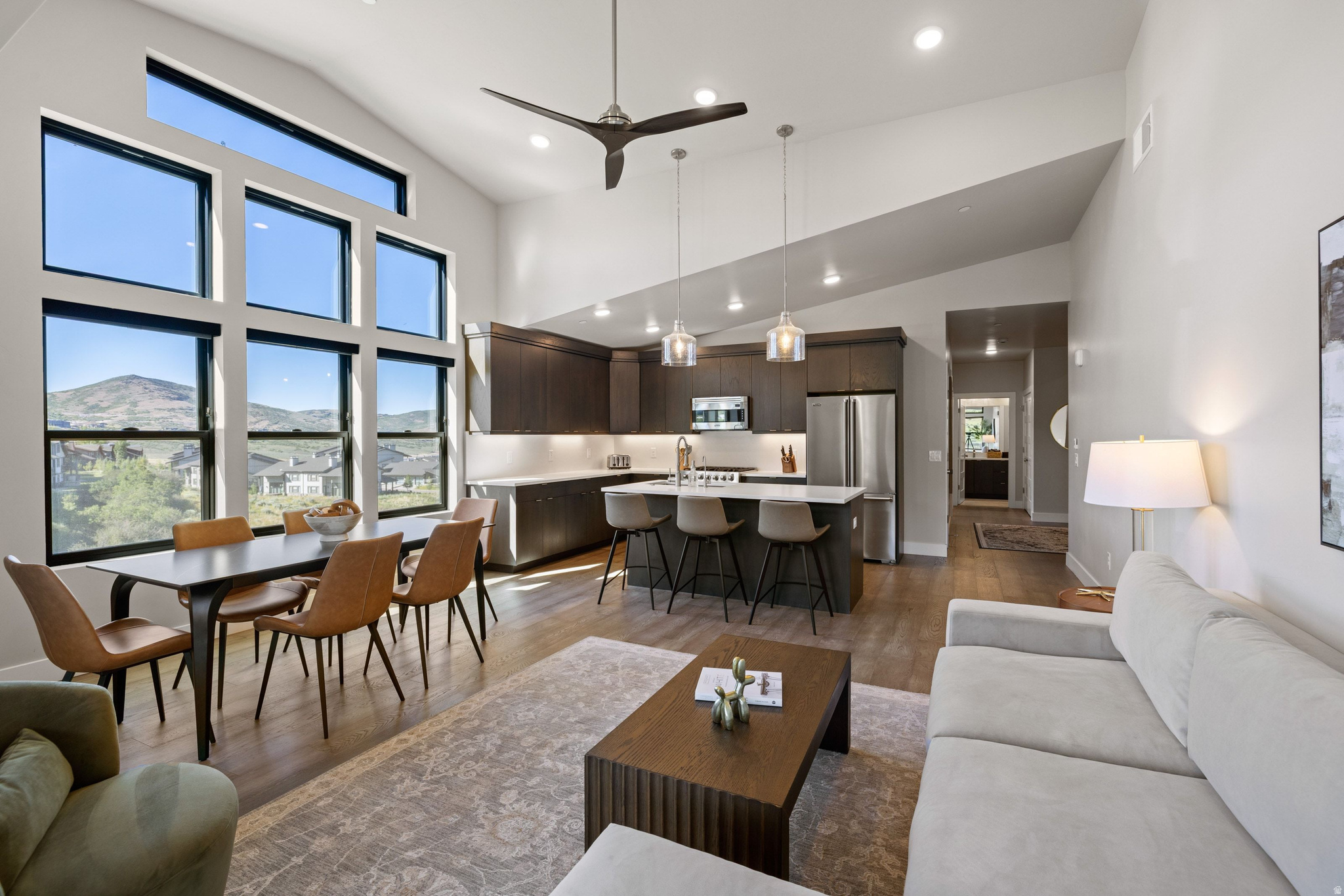 1134 W HELLING CIR #6-302