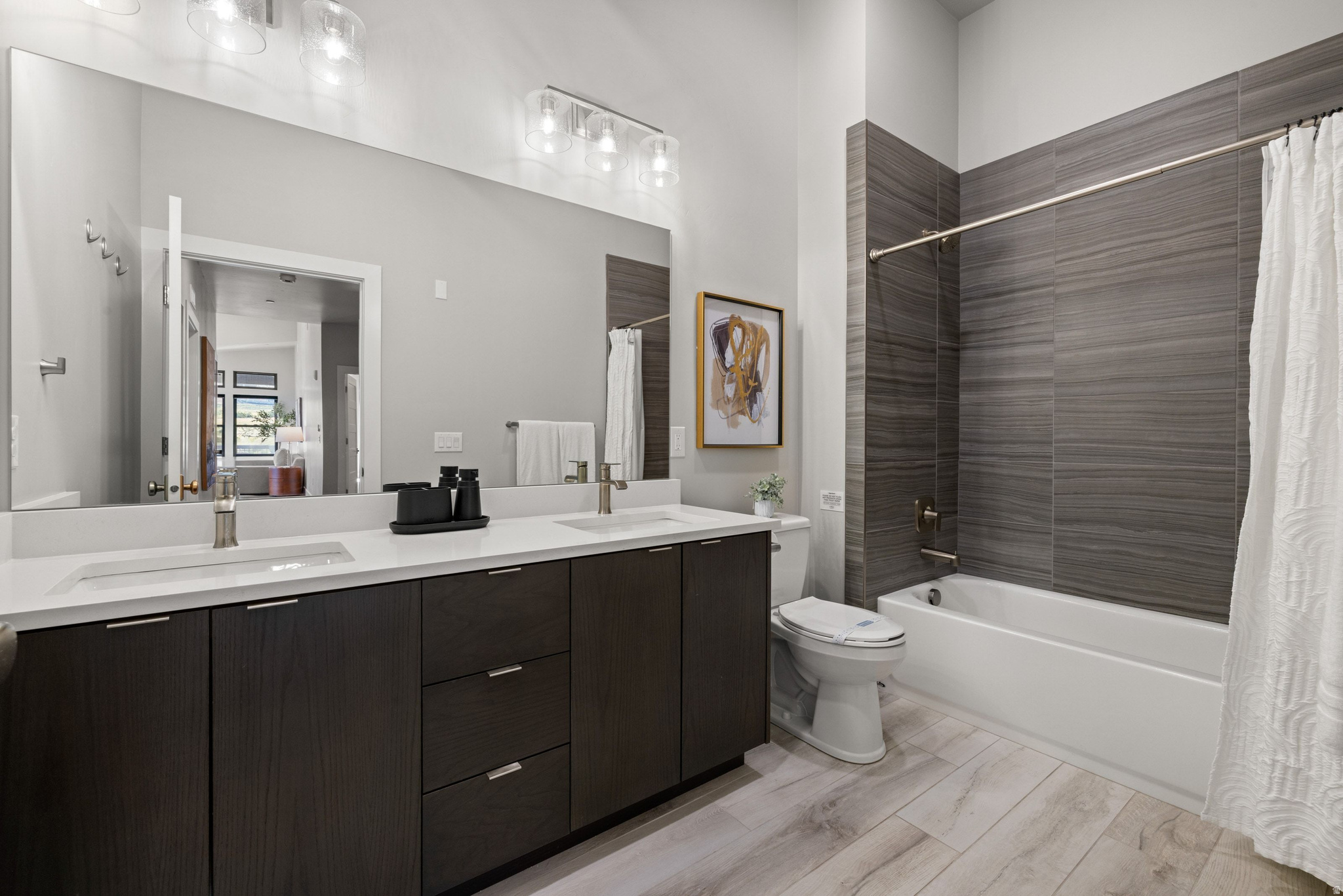 1134 W HELLING CIR #6-302