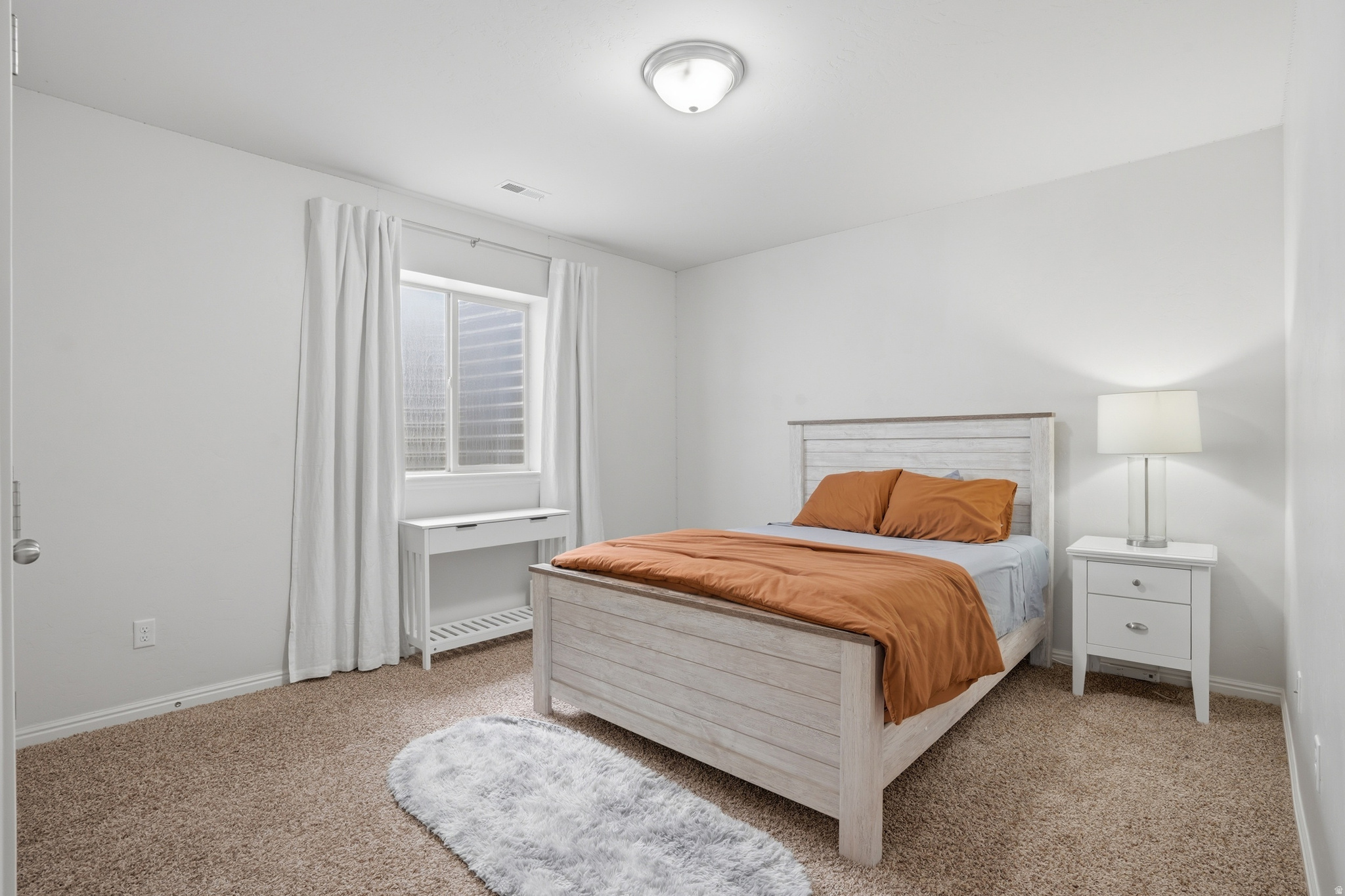 121 W MISTY LN