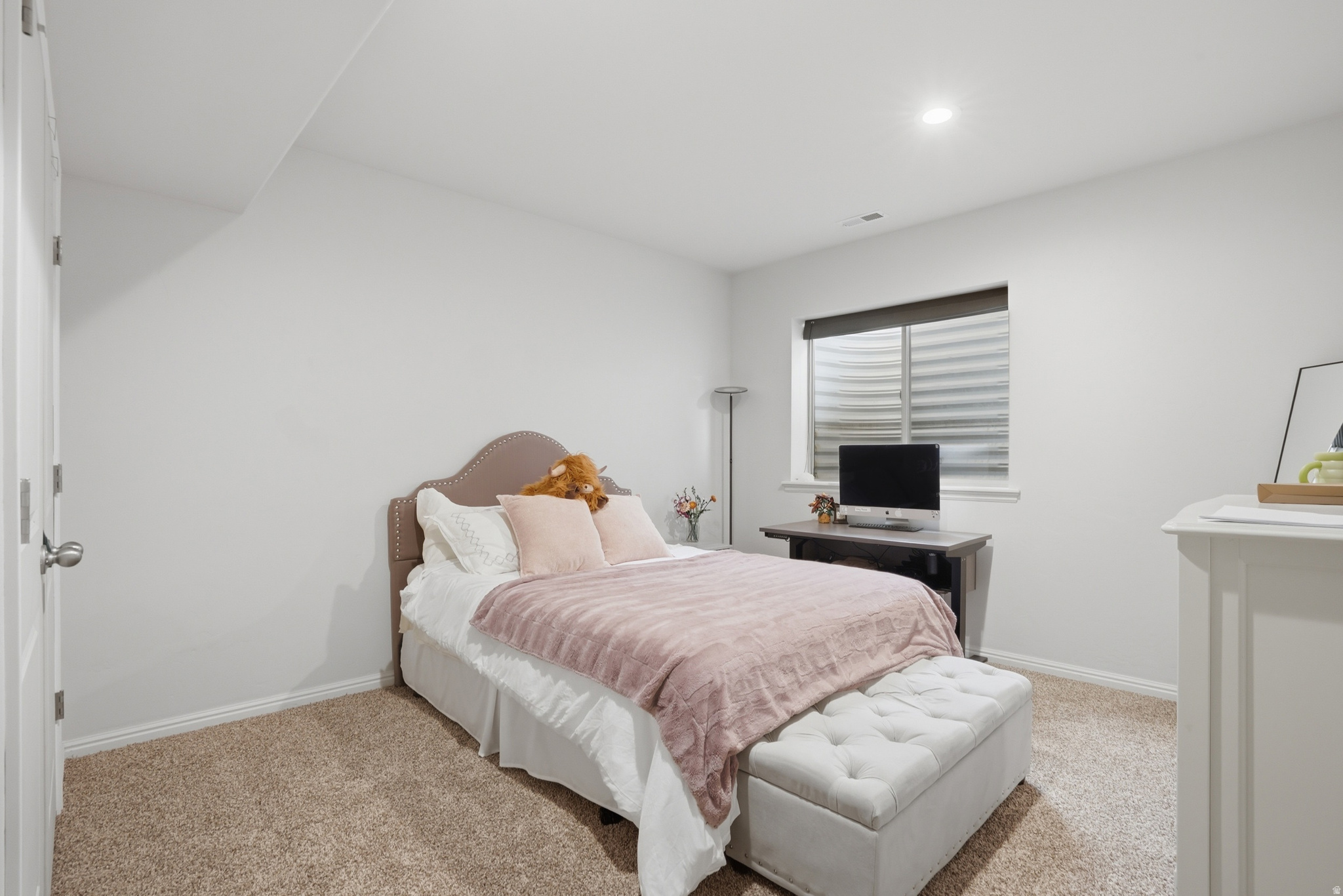 121 W MISTY LN