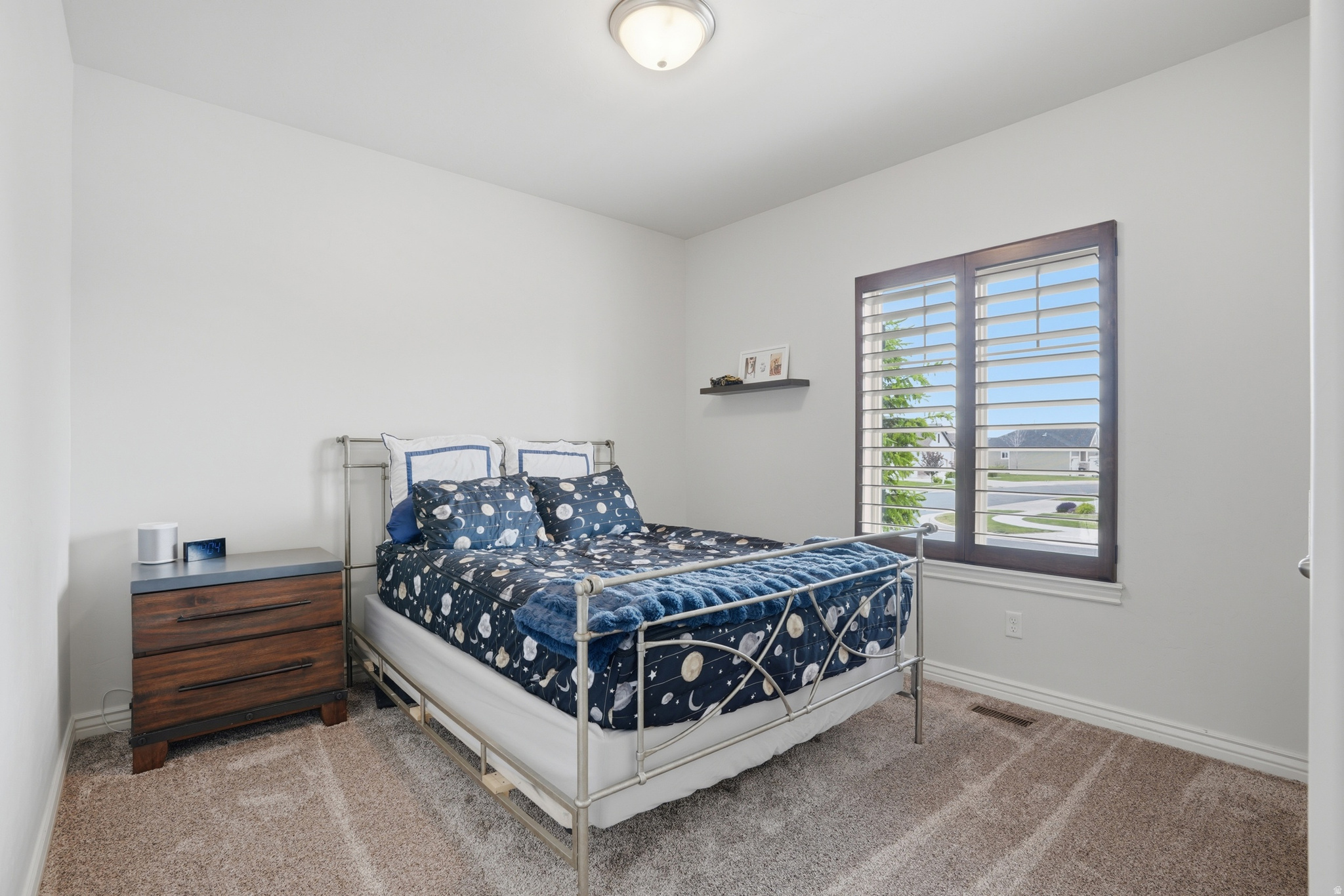 121 W MISTY LN