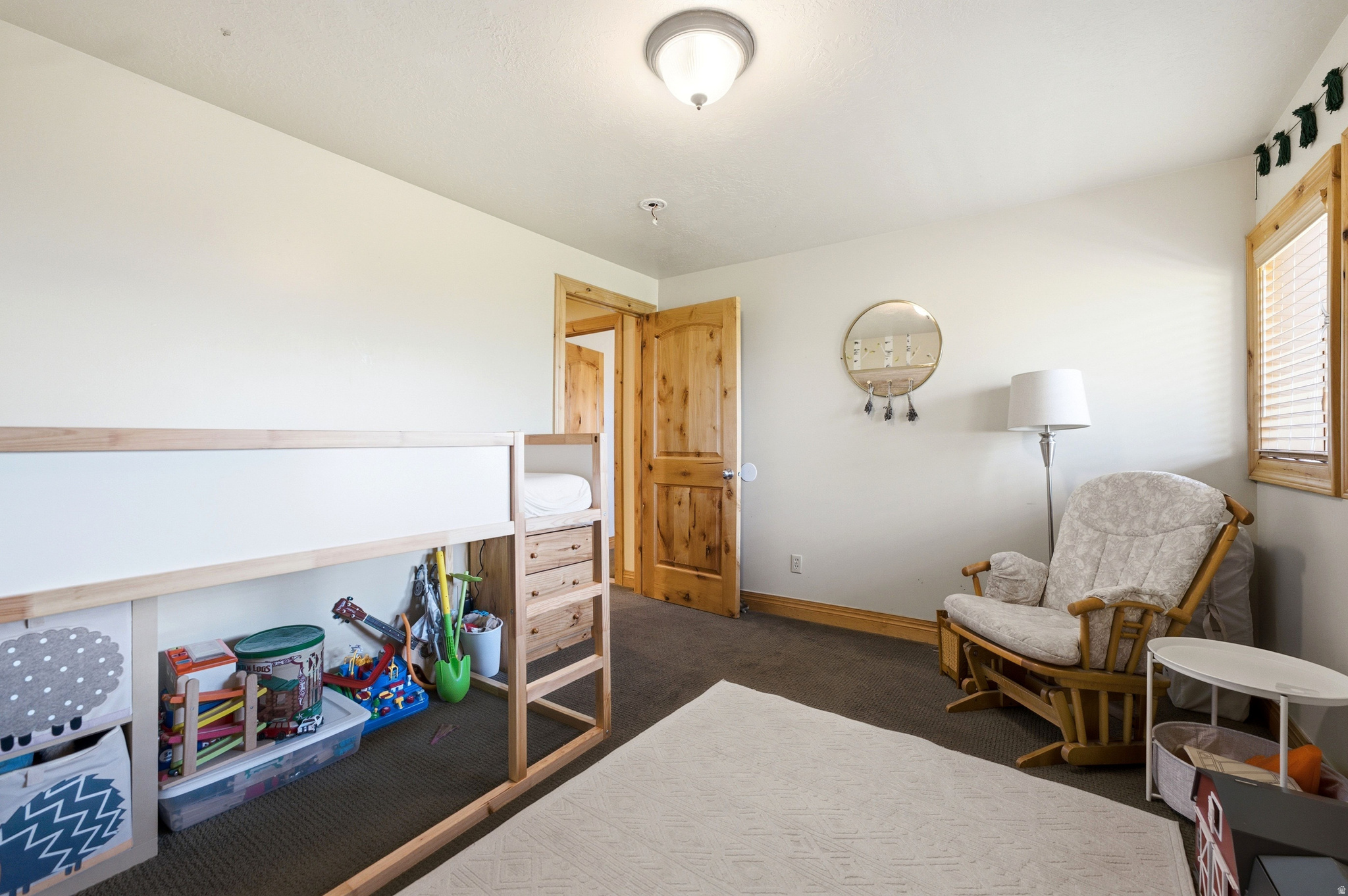 335 W BERN WAY
