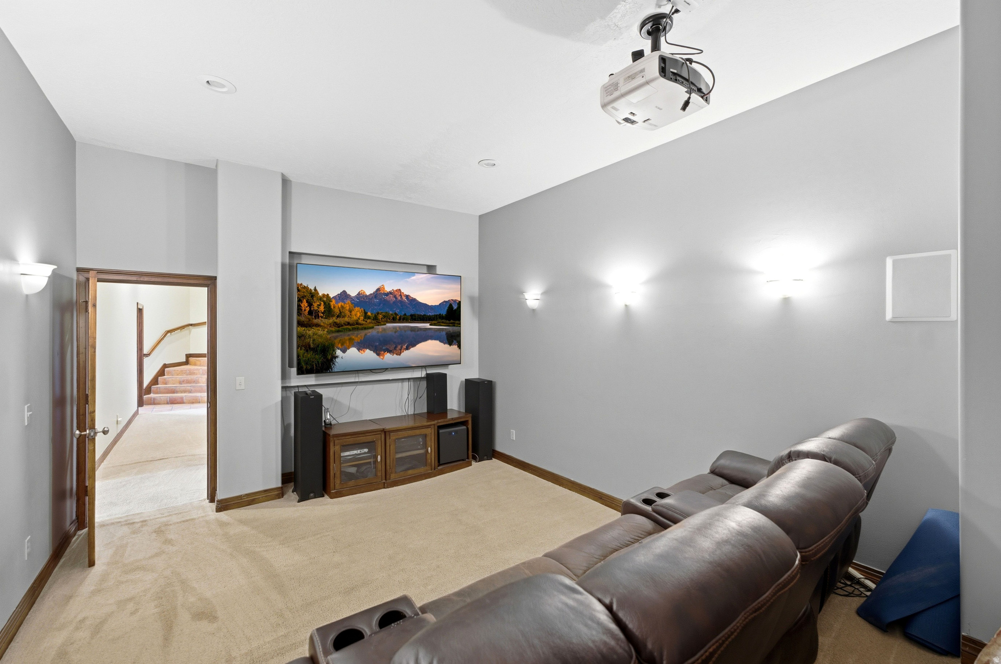 335 W BERN WAY
