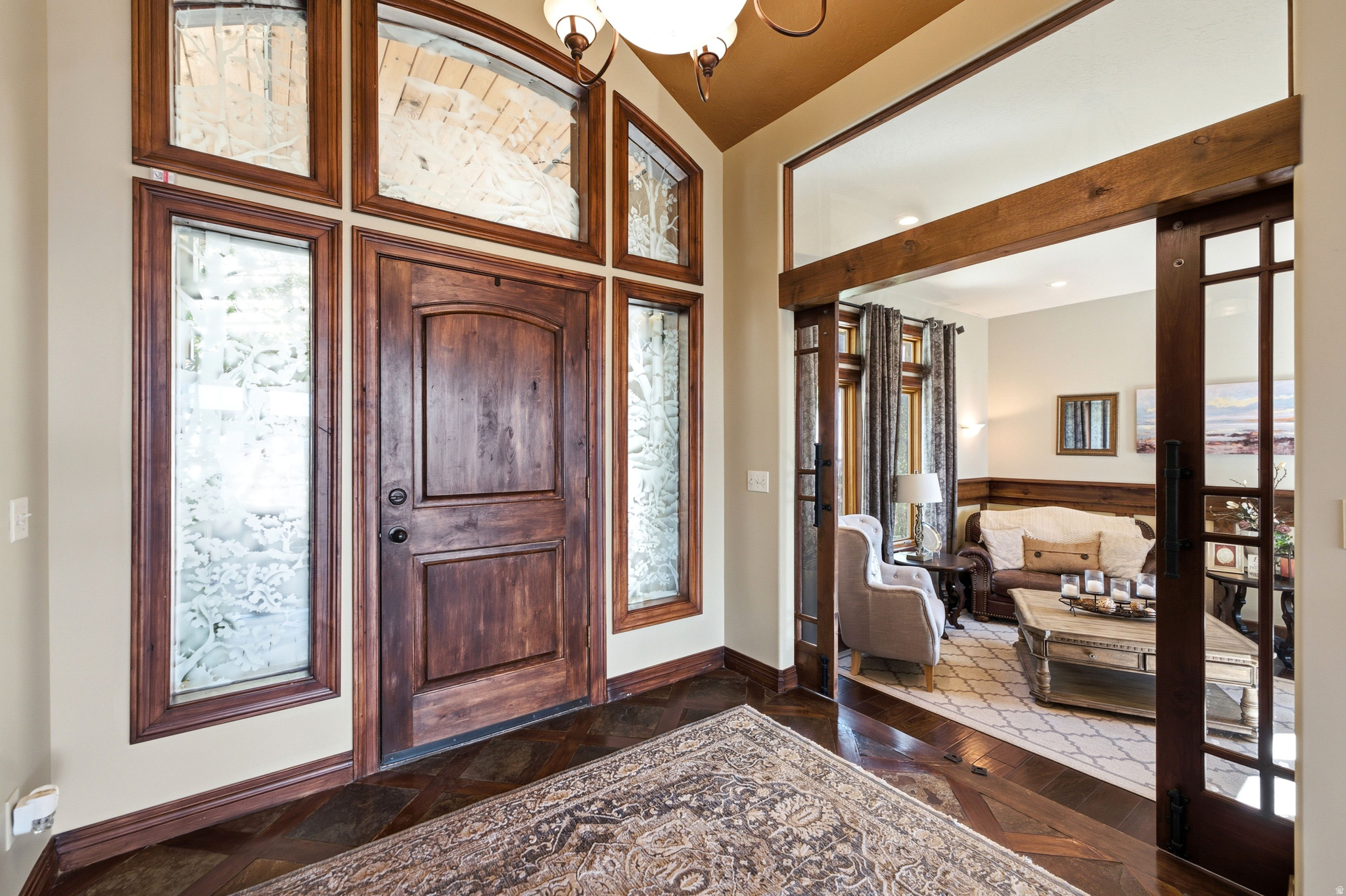 335 W BERN WAY