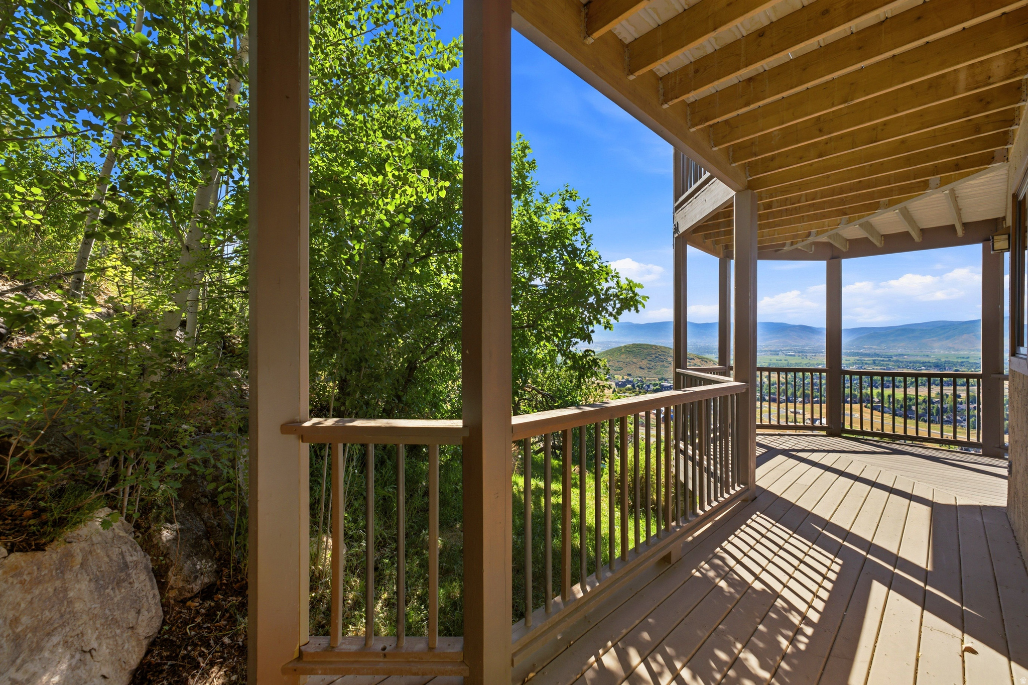 335 W BERN WAY