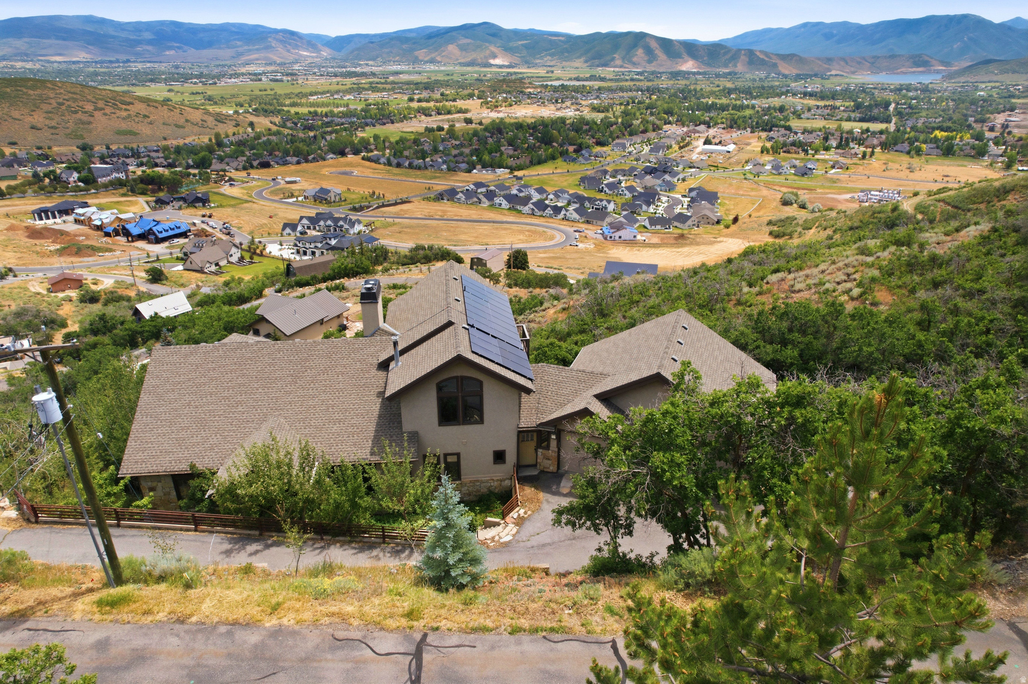 335 W BERN WAY