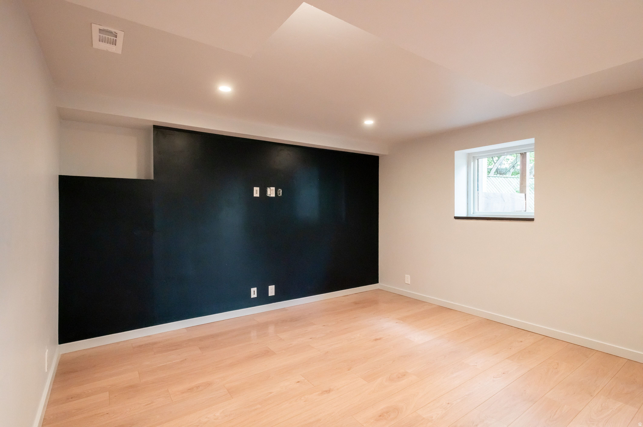 3570 E RAINIER AVE