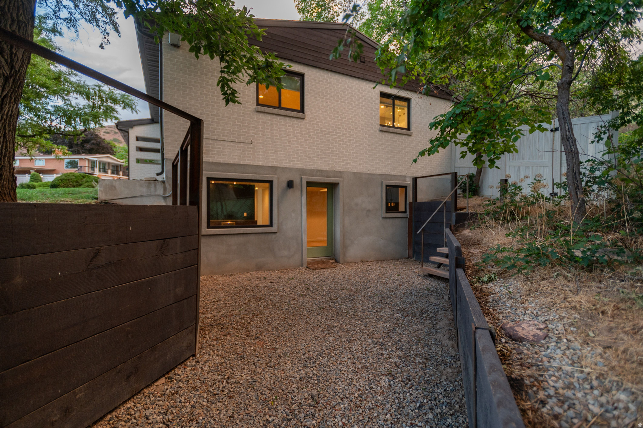 3570 E RAINIER AVE