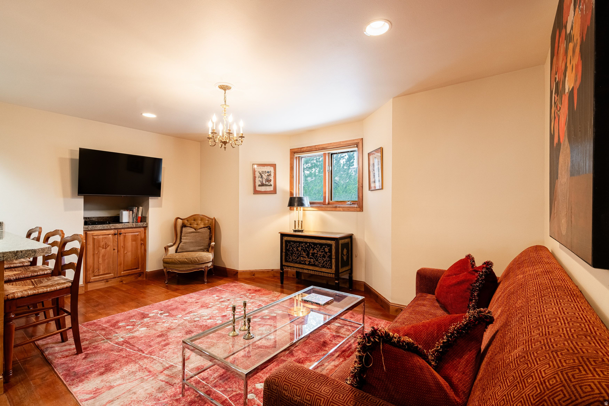 1525 LAKESIDE CIR