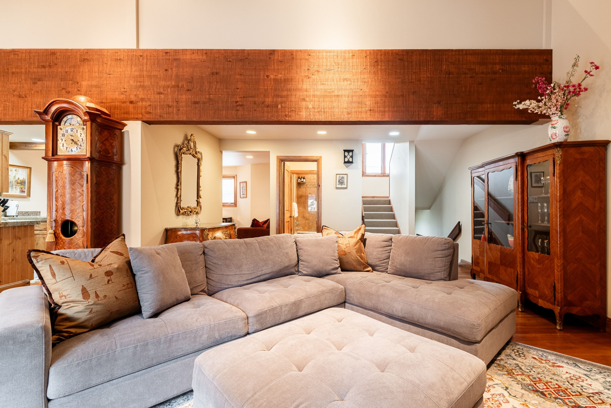 1525 LAKESIDE CIR