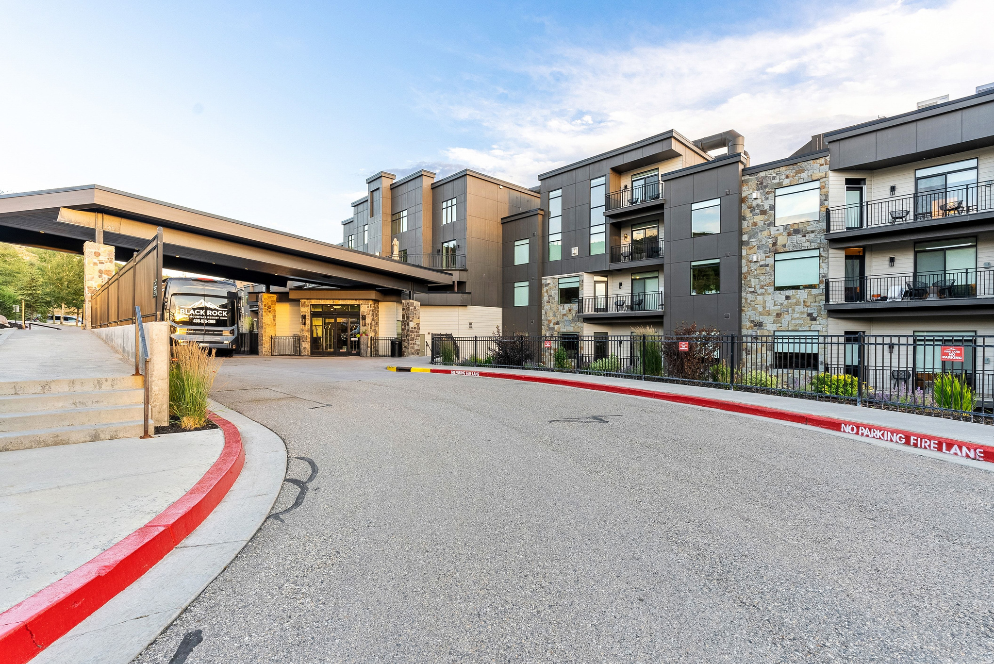 909 W PEACE TREE TRL #513