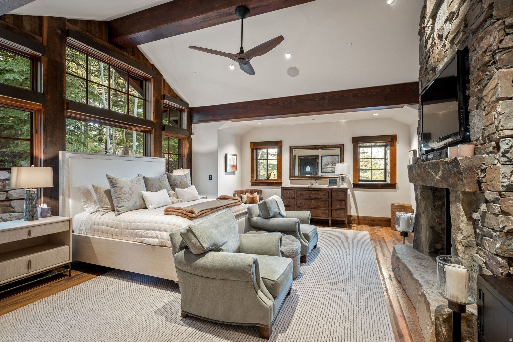 35 BANNER CT