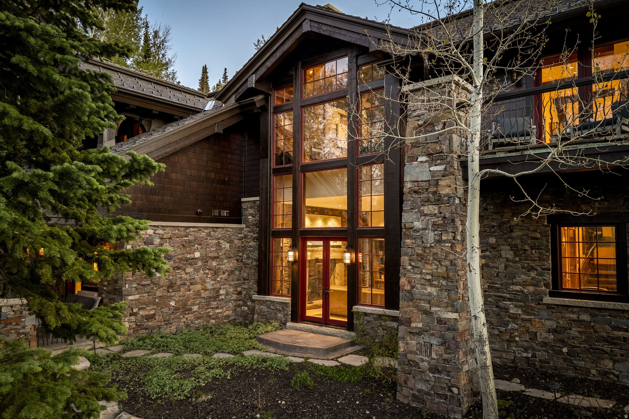 35 BANNER CT