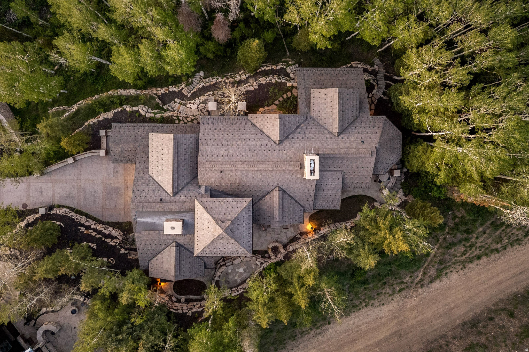 35 BANNER CT