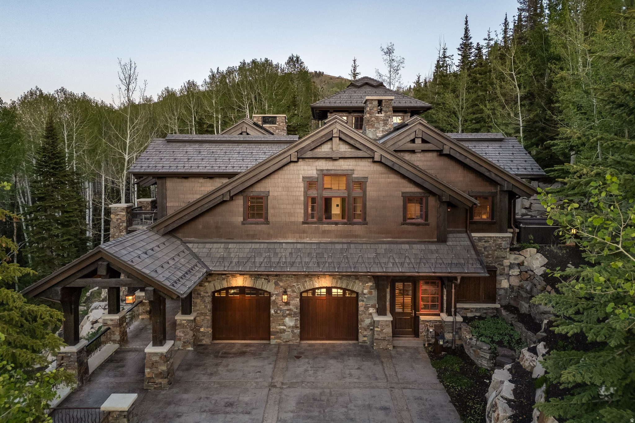 35 BANNER CT