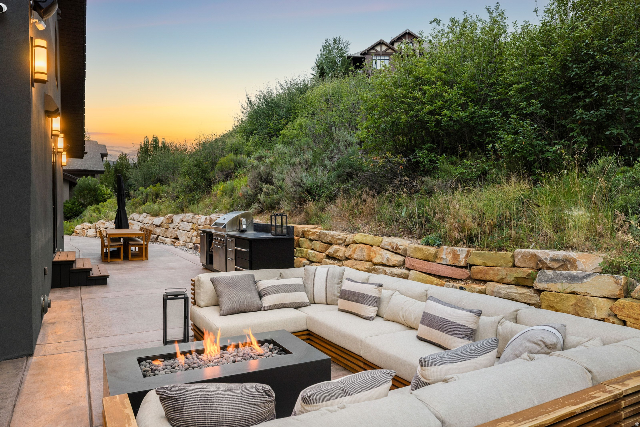 3375 HOMESTEAD RD