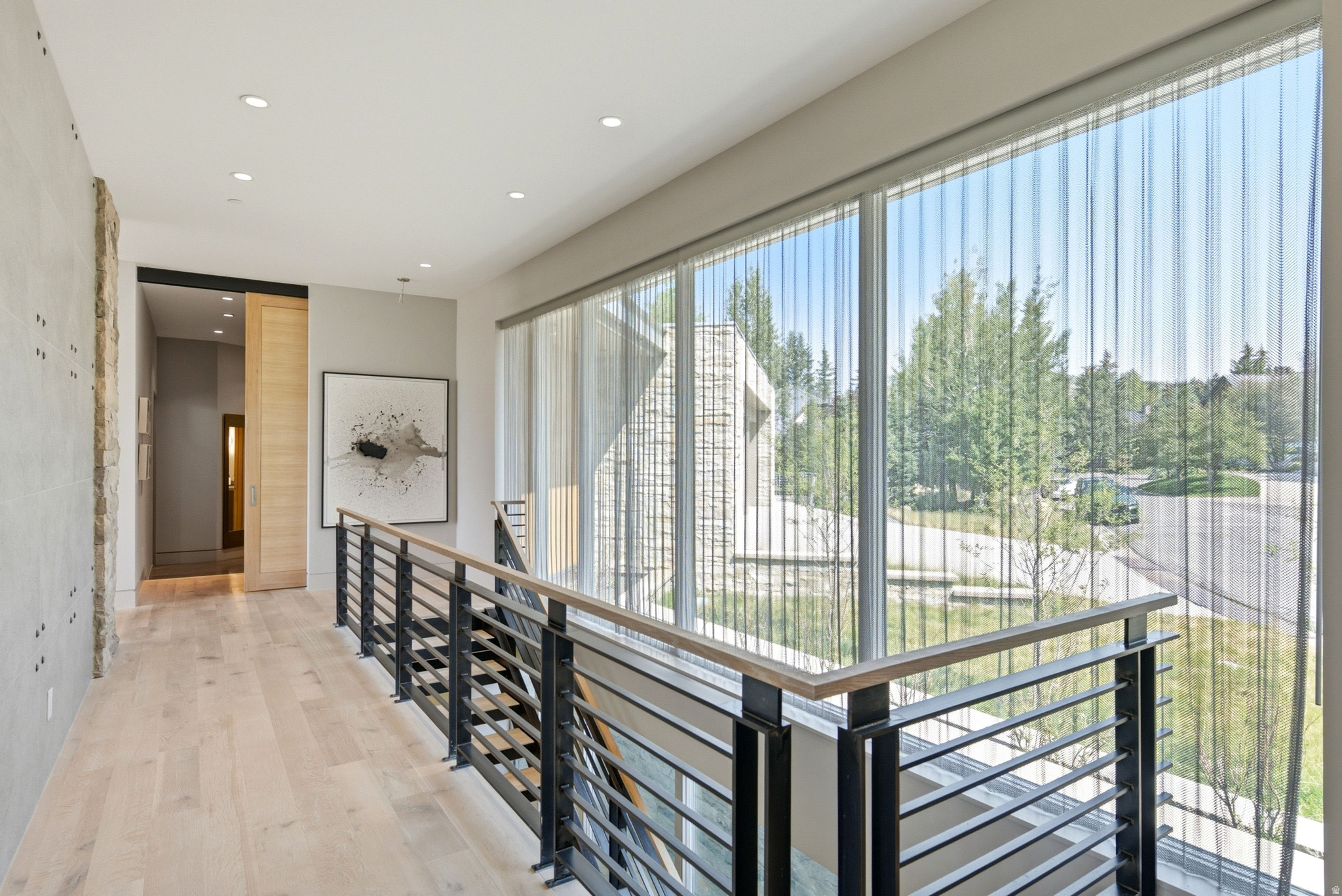2383 N LAKEVIEW CT