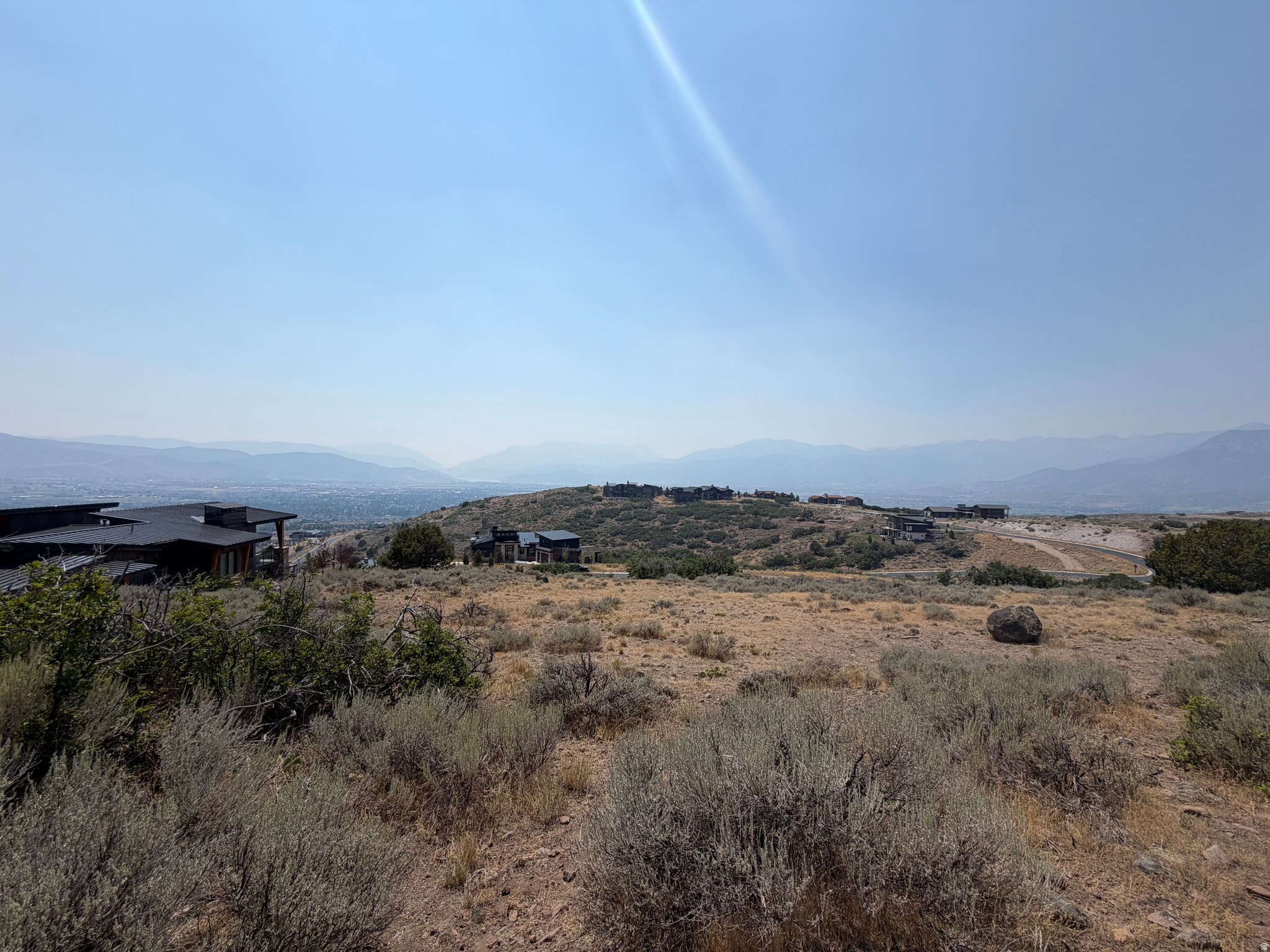 2173 E 2173 E LA SAL PEAK DR Unit: 517