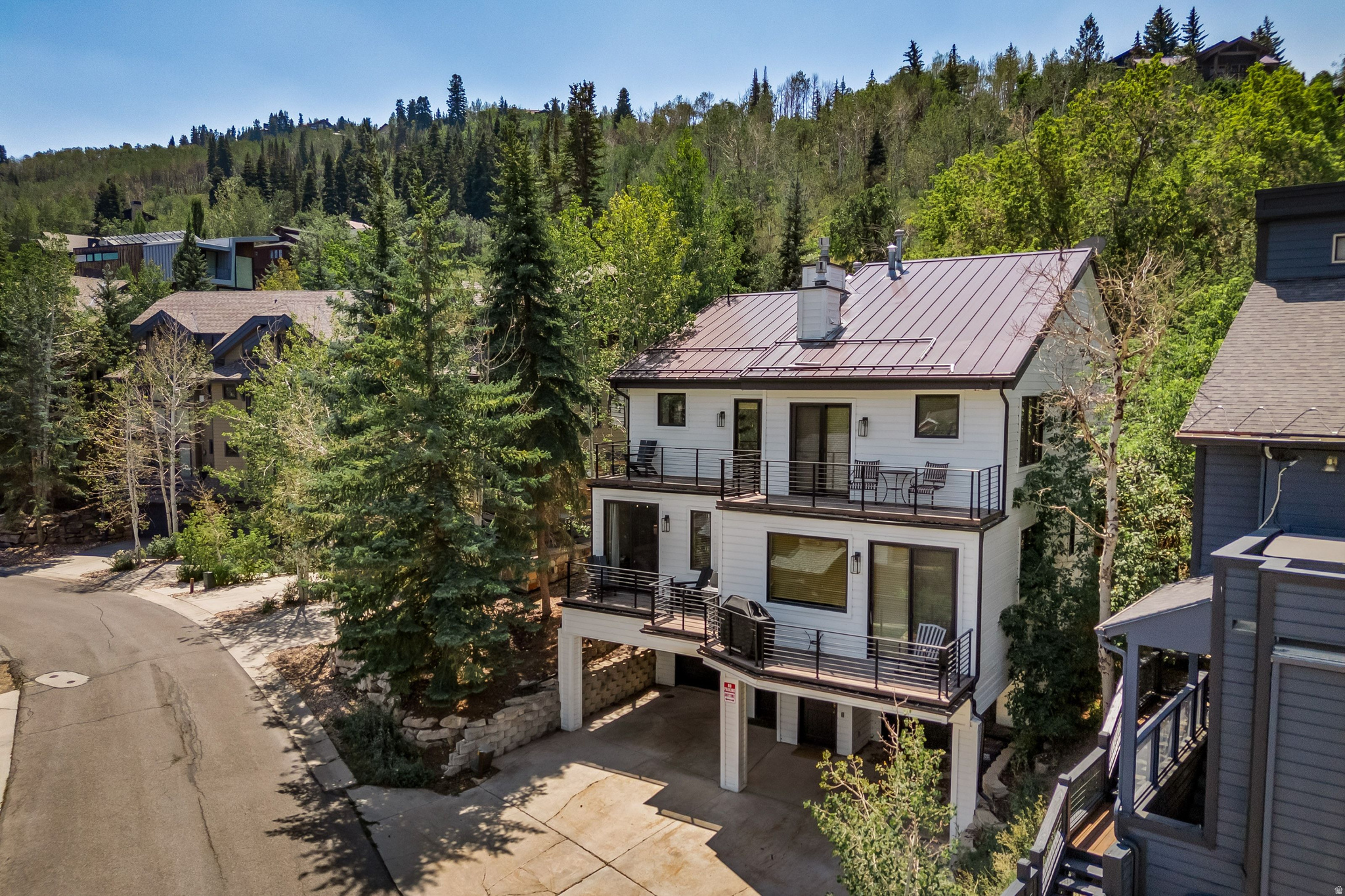 556 DEER VALLEY LOOP #B