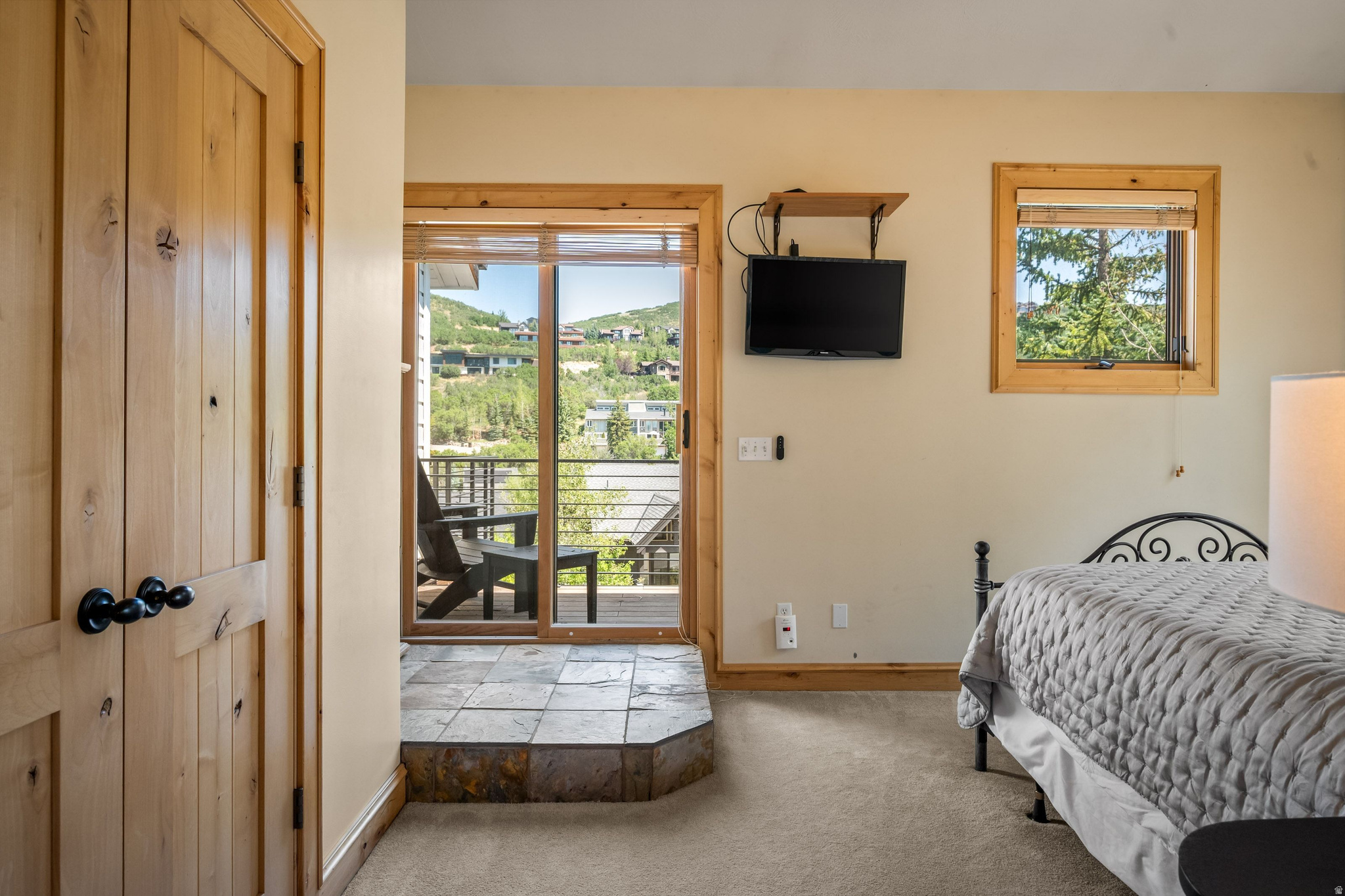 556 DEER VALLEY LOOP #B