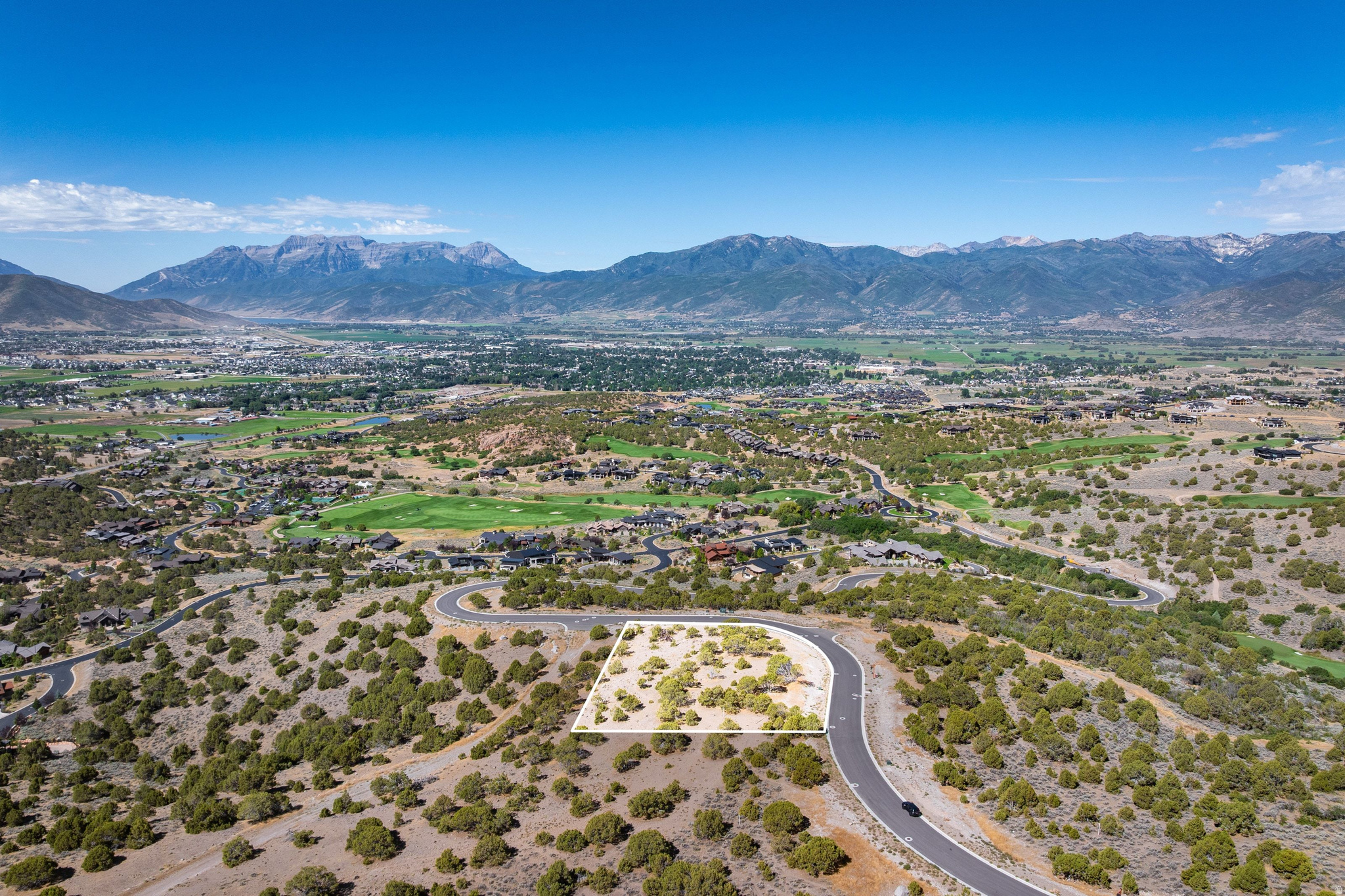 2918 E MOUNT AIRE DR Unit: 825