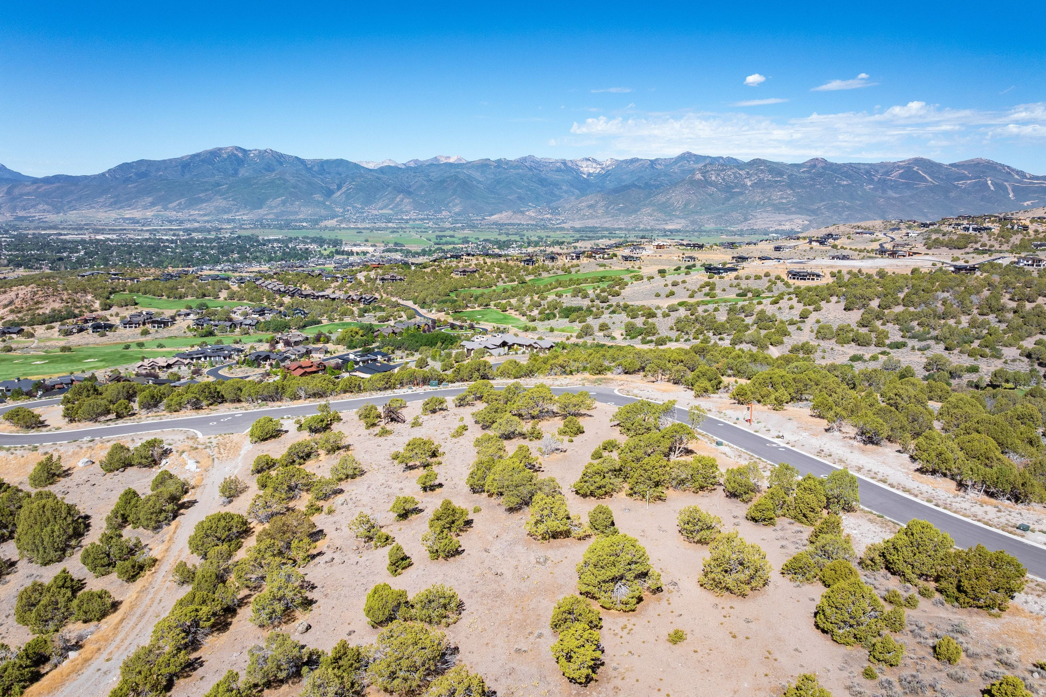 2918 E MOUNT AIRE DR Unit: 825