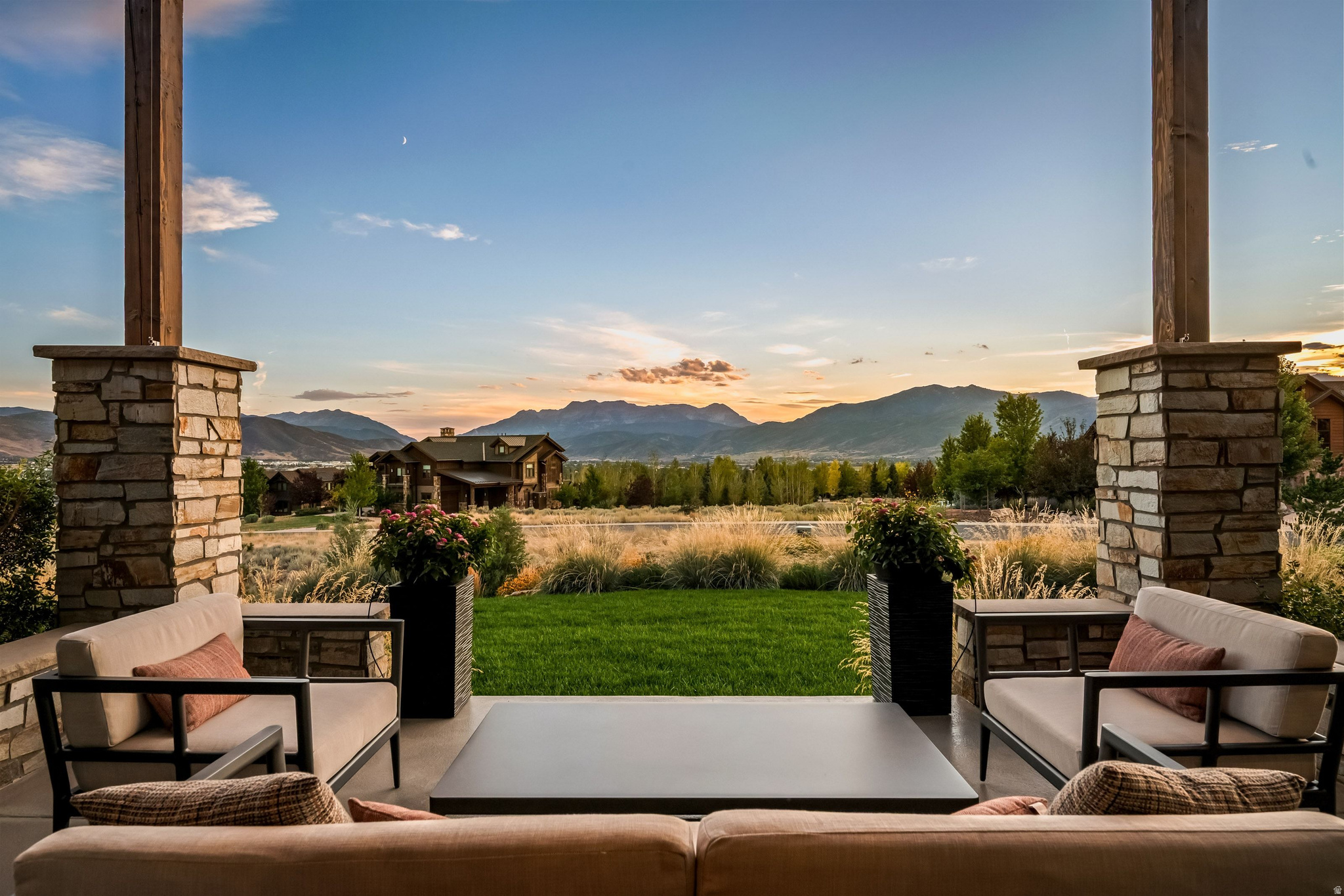 1146 N OQUIRRH DR #57