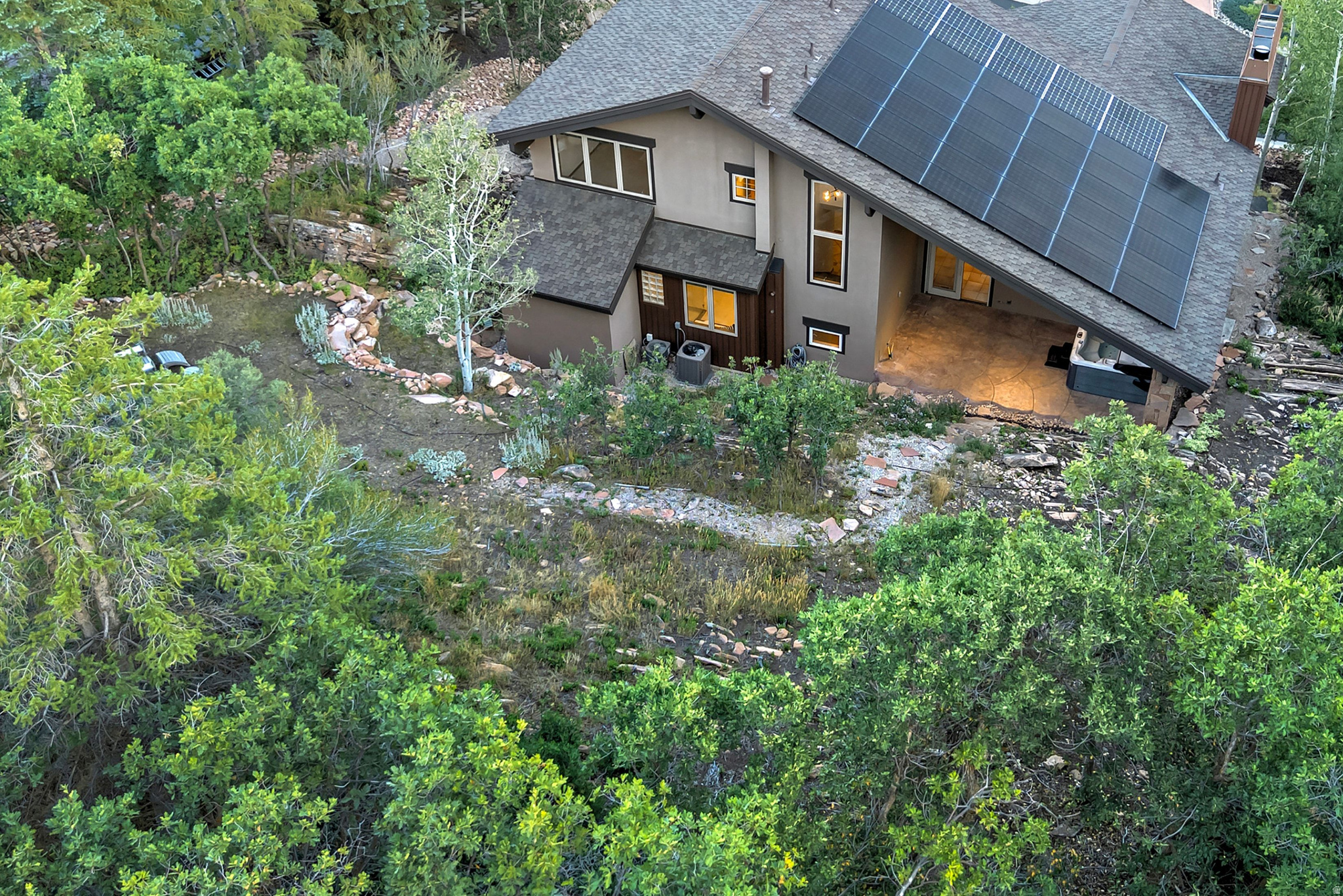 2068 MAHRE DR