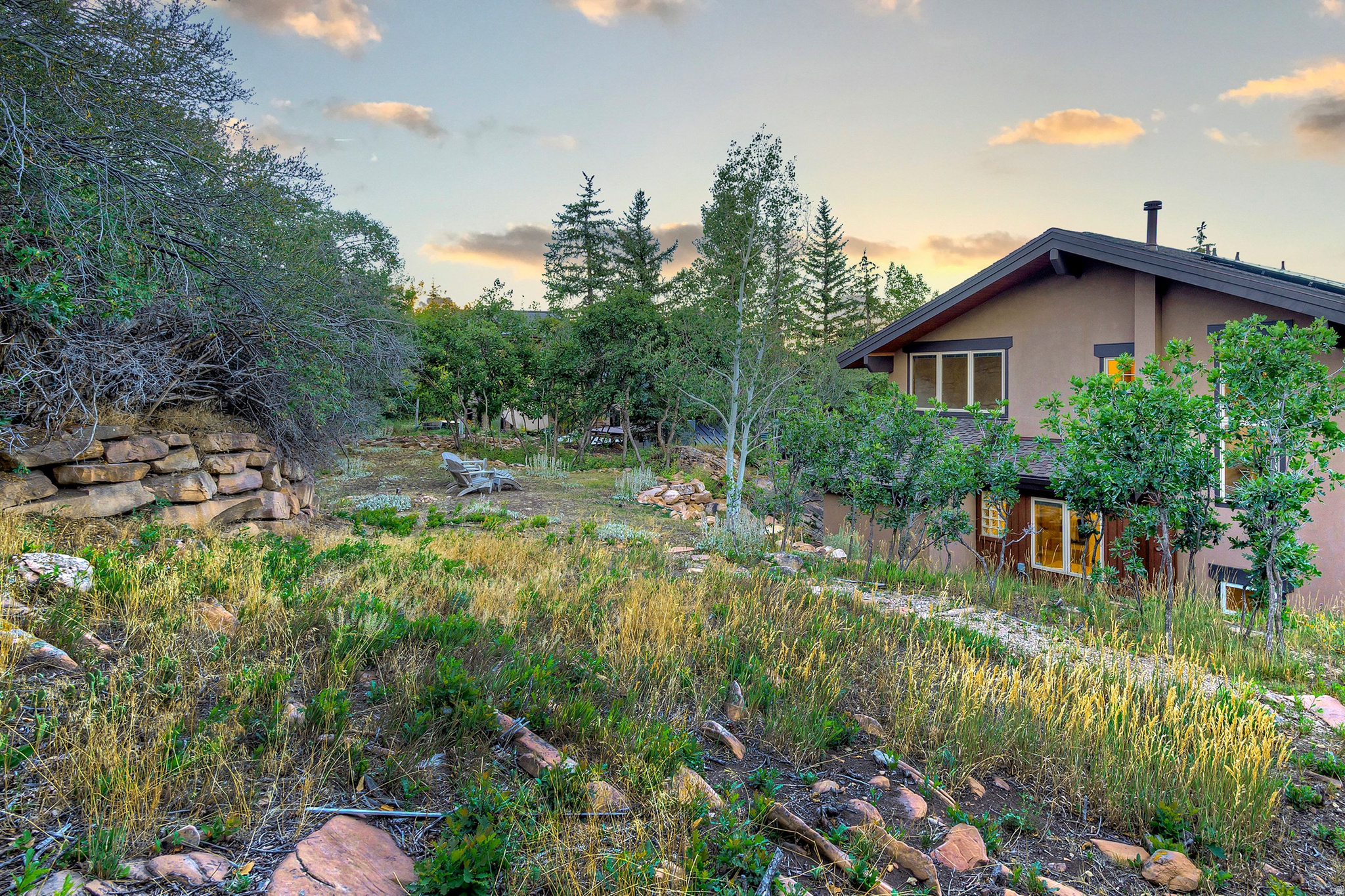 2068 MAHRE DR