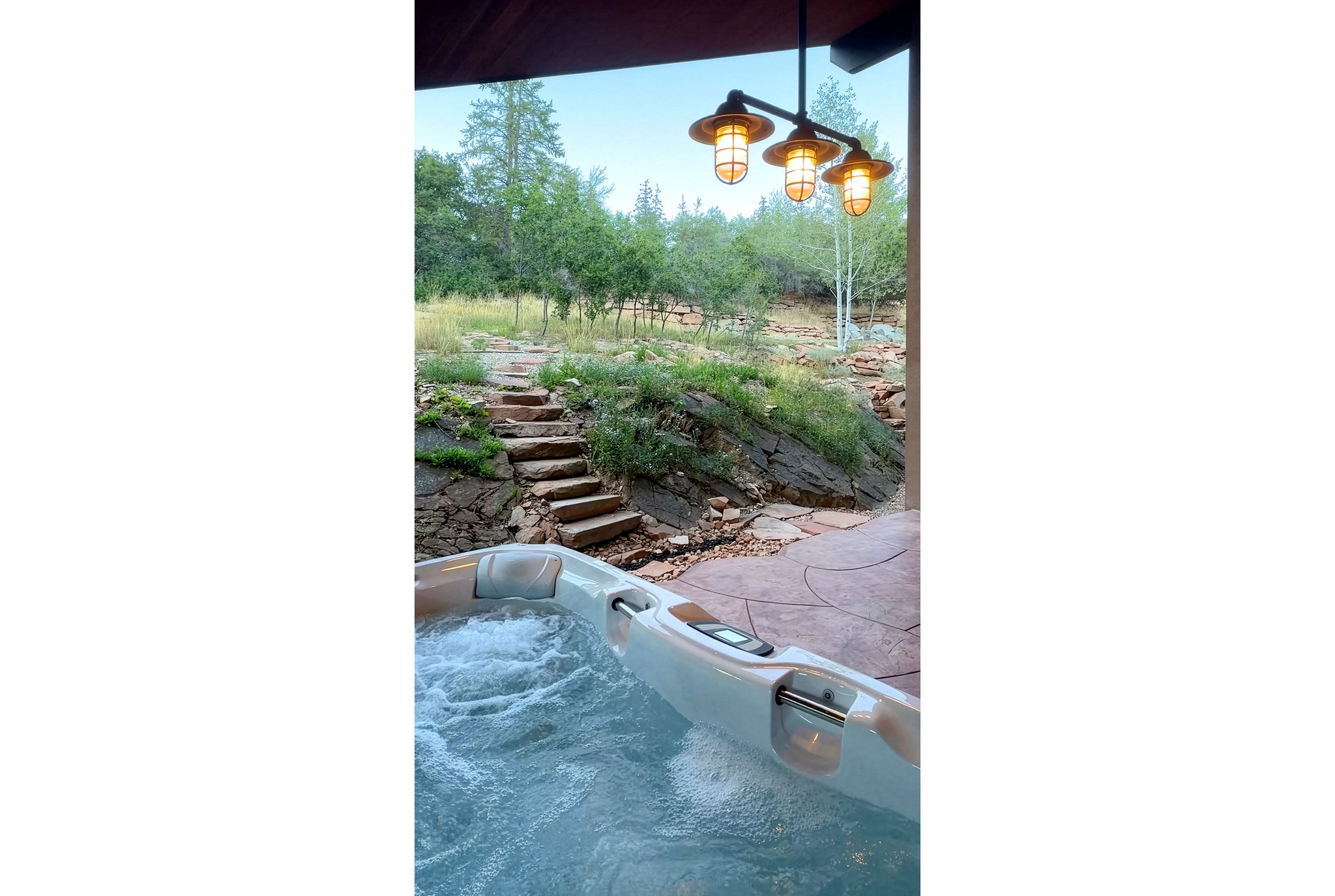 2068 MAHRE DR