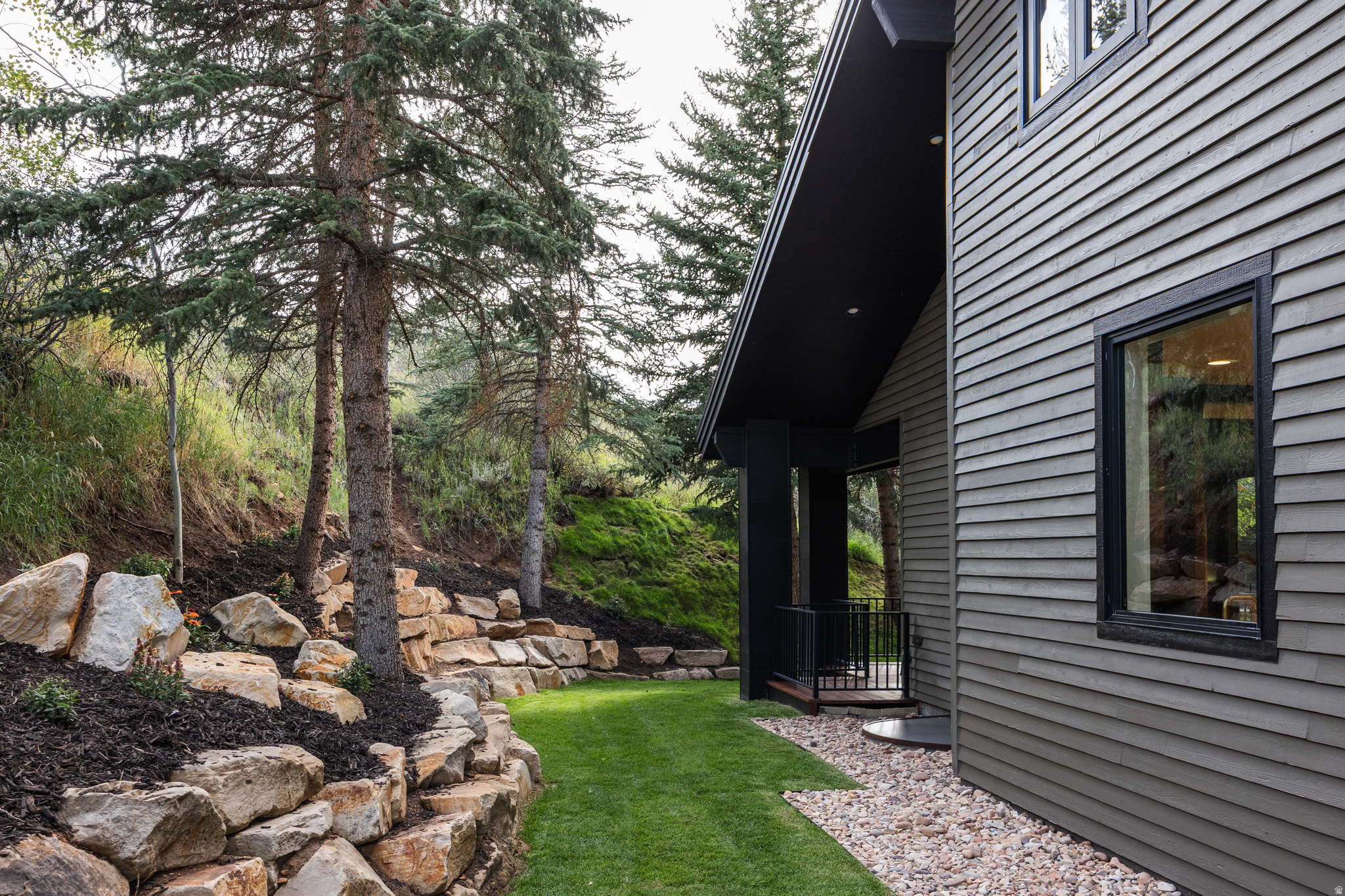 2542 SILVER CLOUD DR
