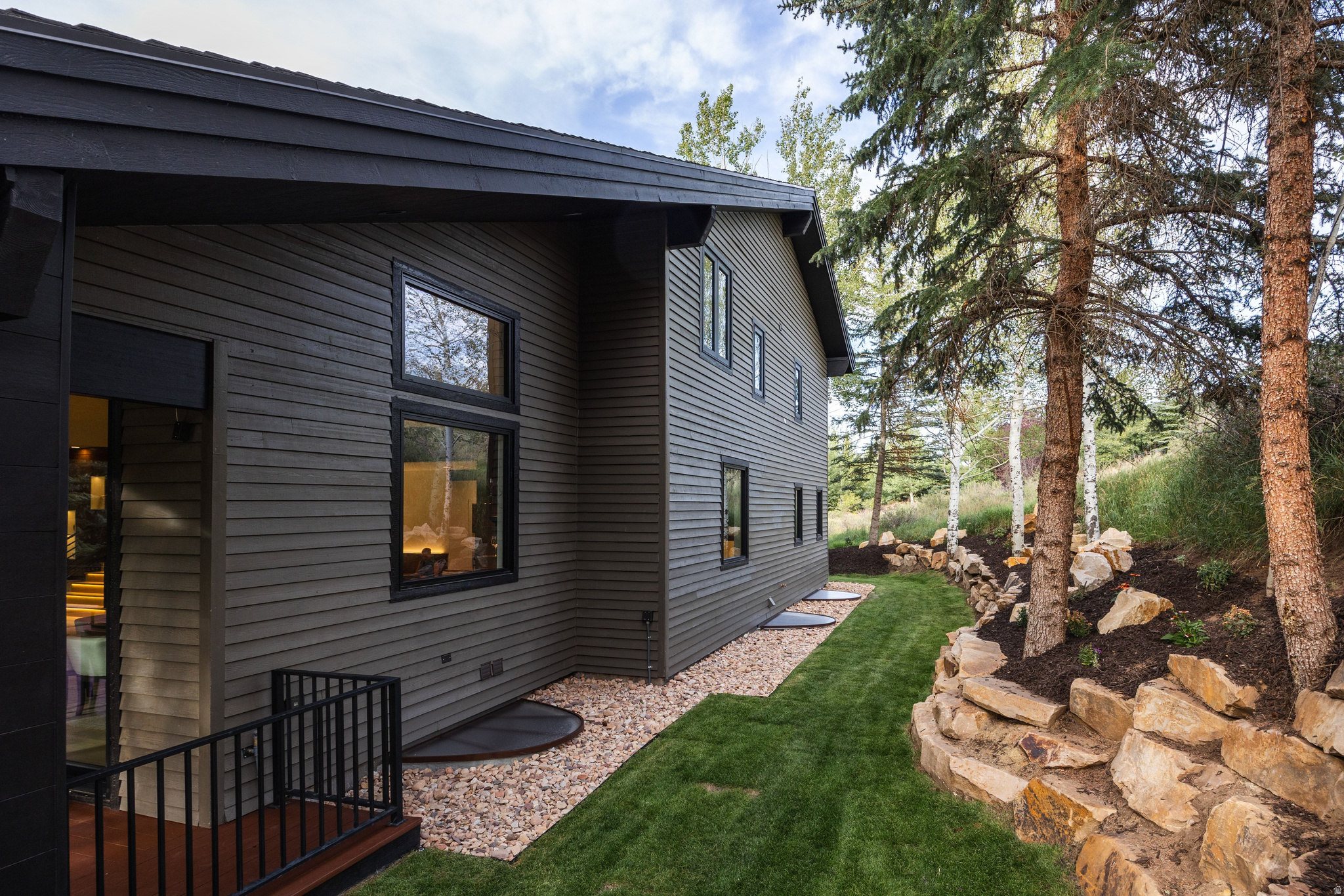 2542 SILVER CLOUD DR