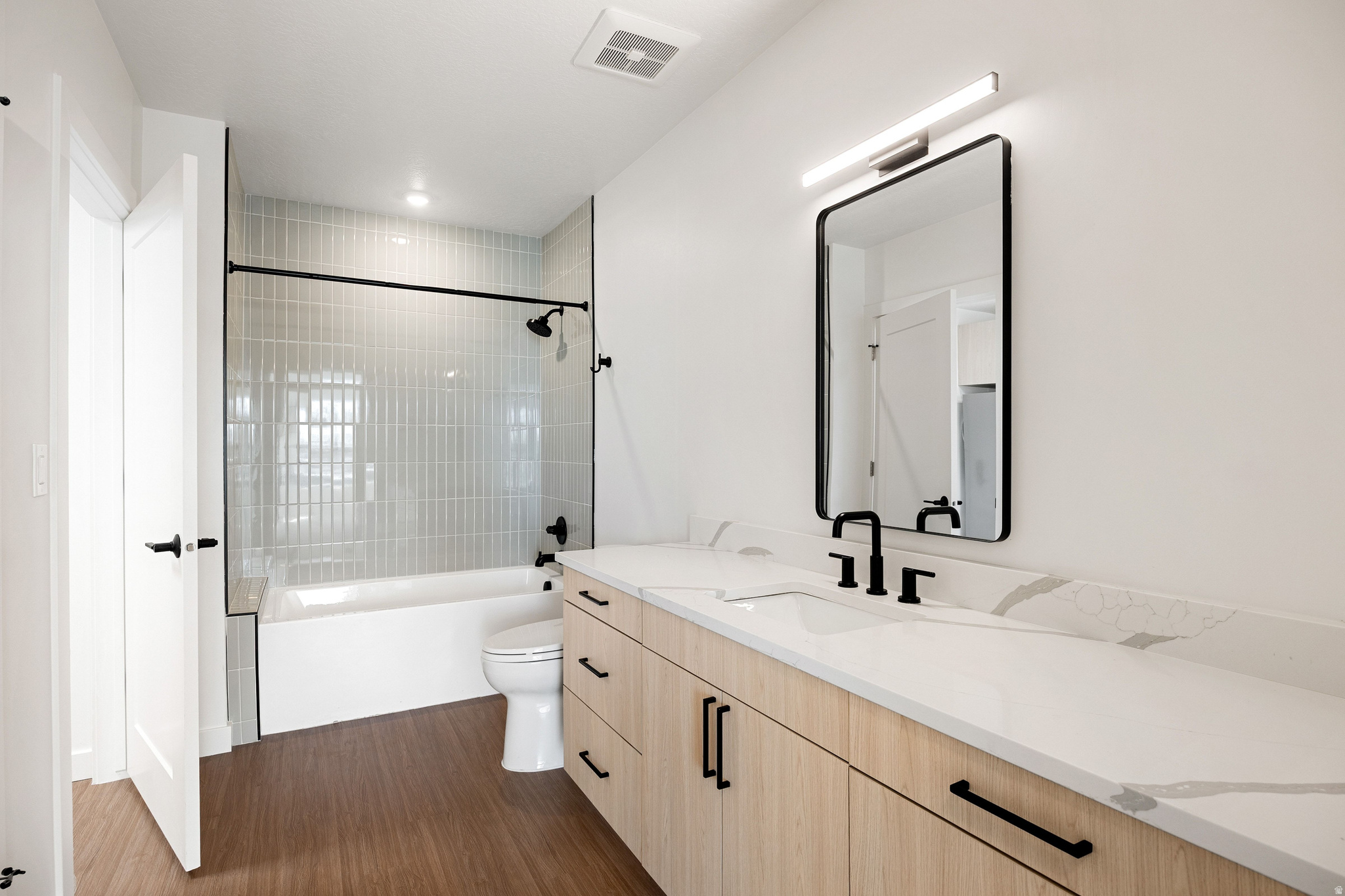 2689 S 500 E