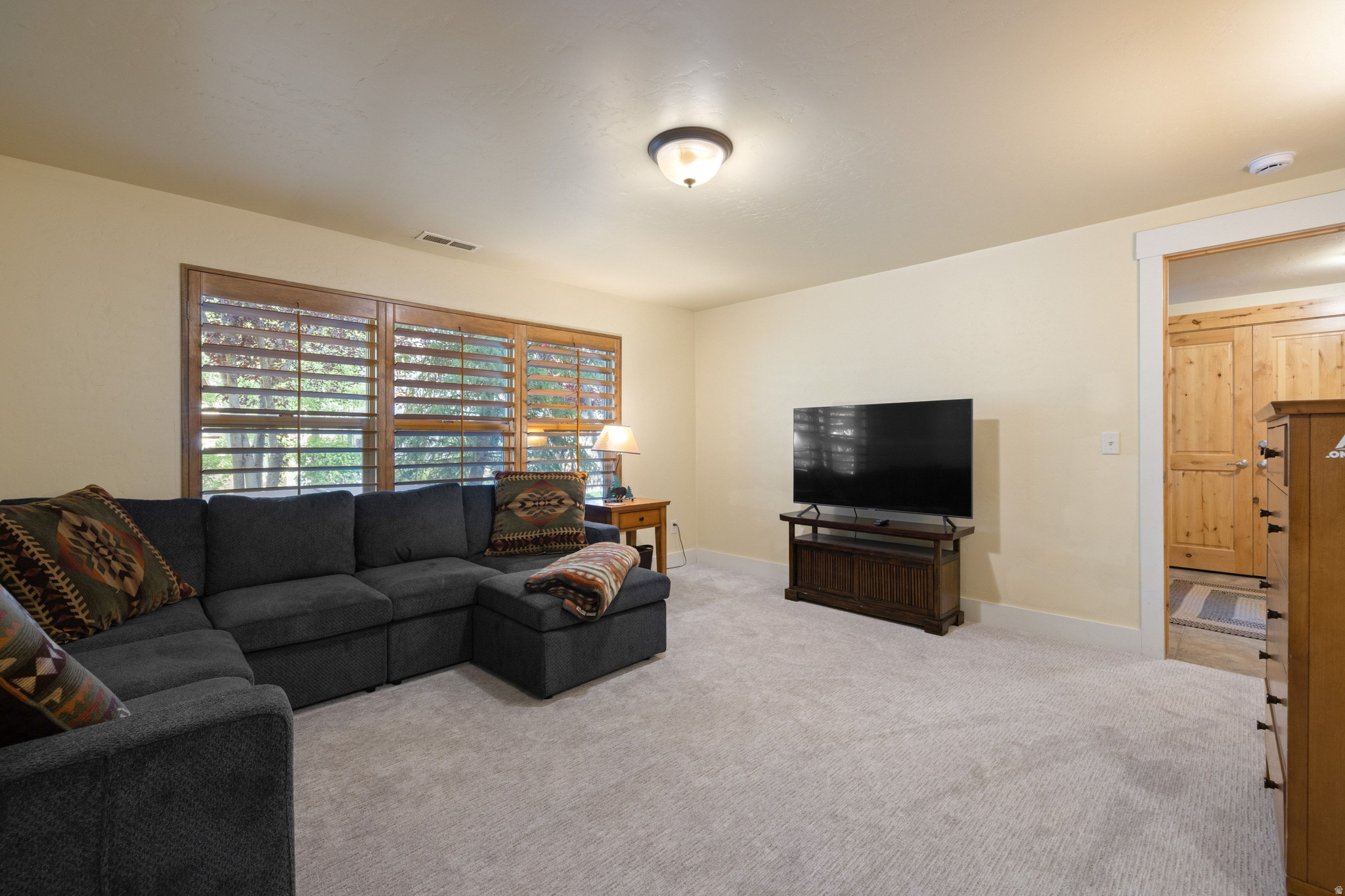 5604 N KODIAK WAY