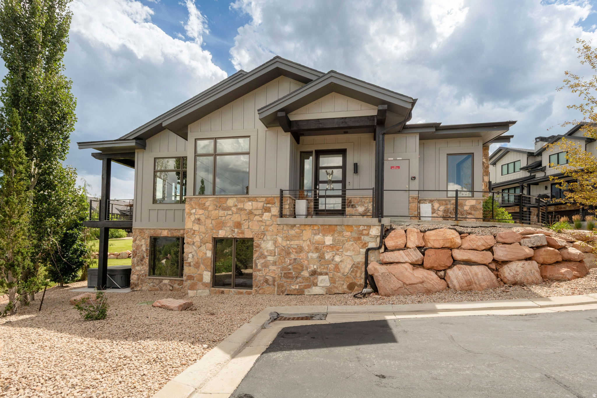 4348 FROST HAVEN RD #18
