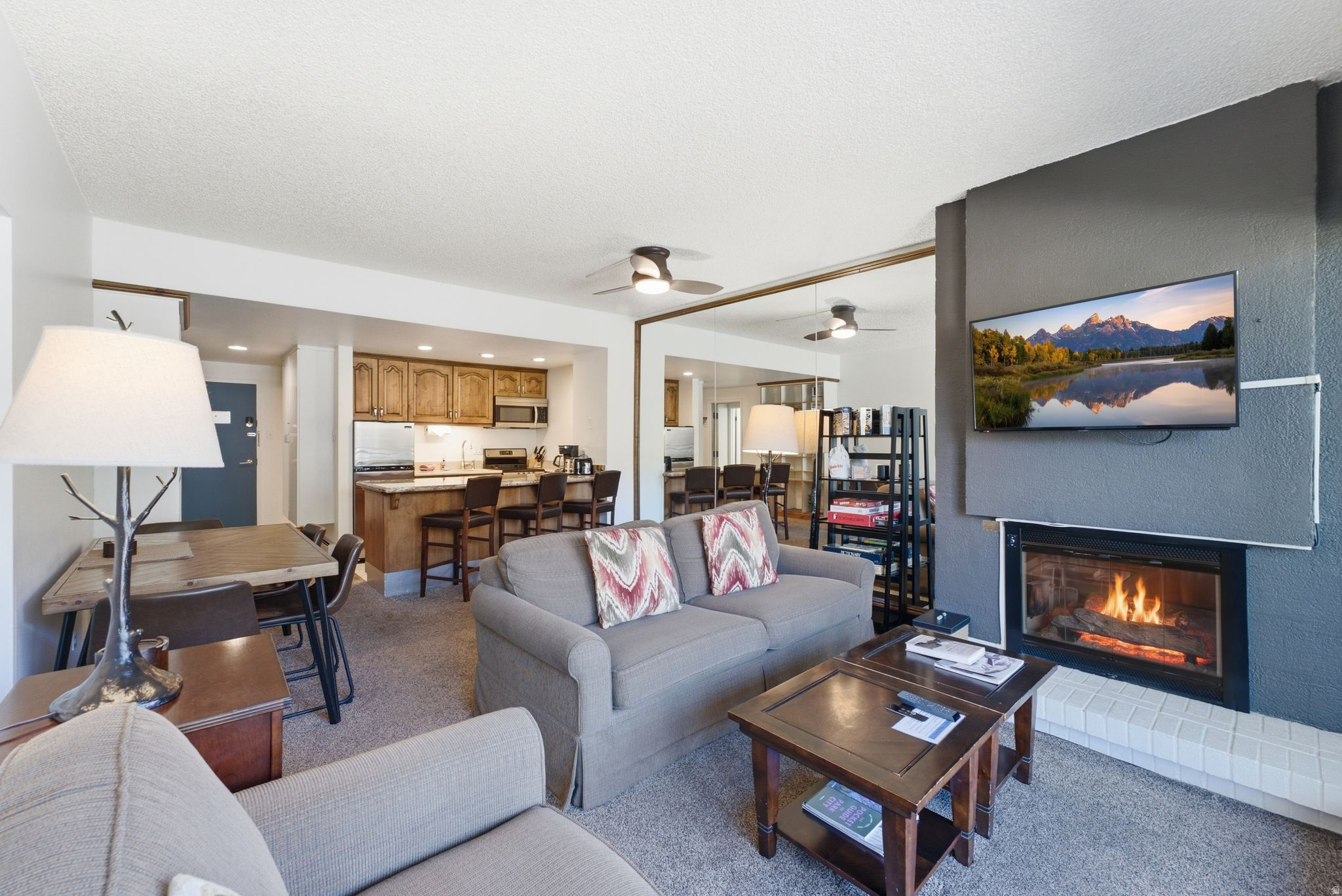 1482 EMPIRE AVE #307