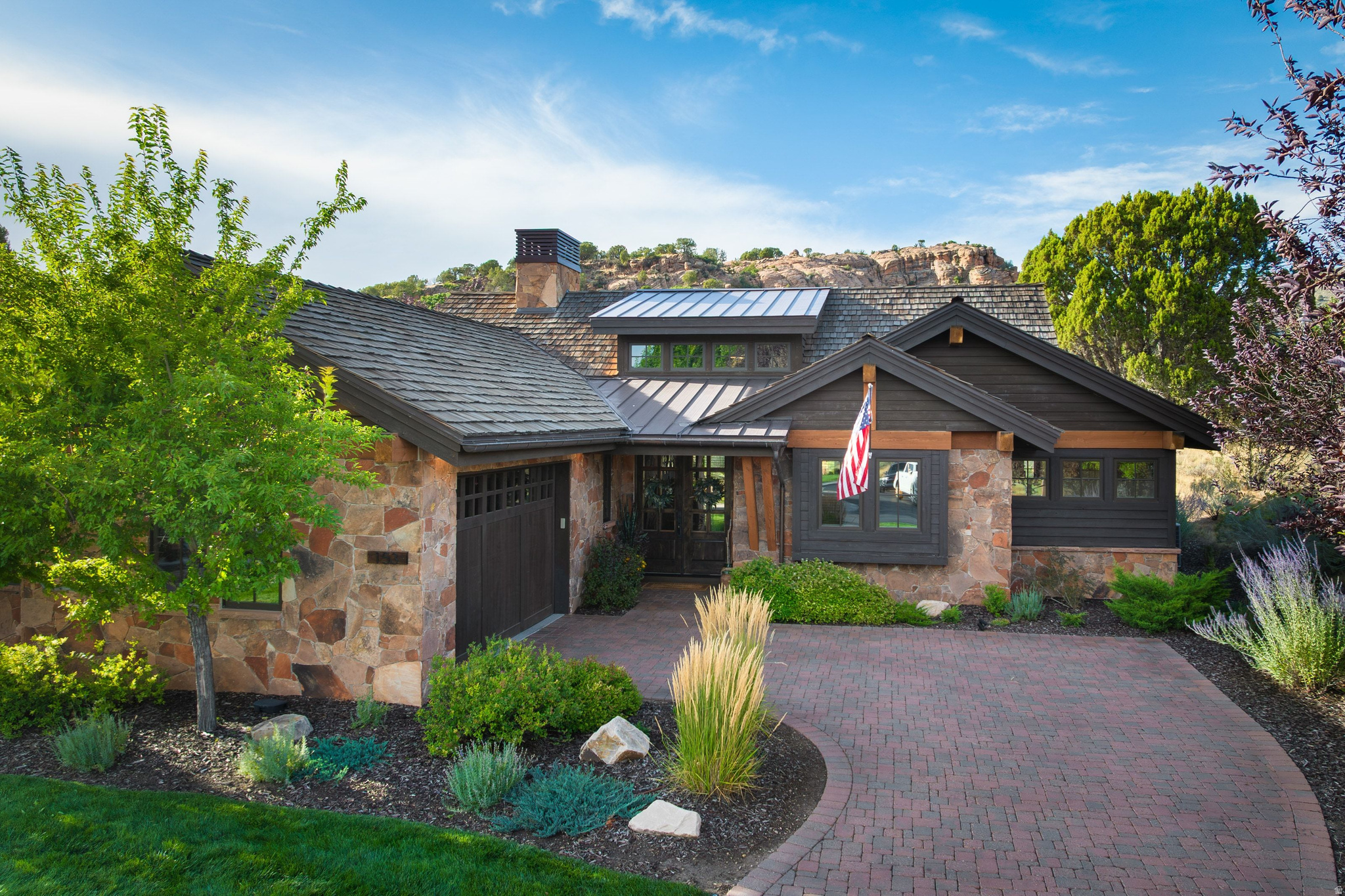 153 N CLUB CABINS CT